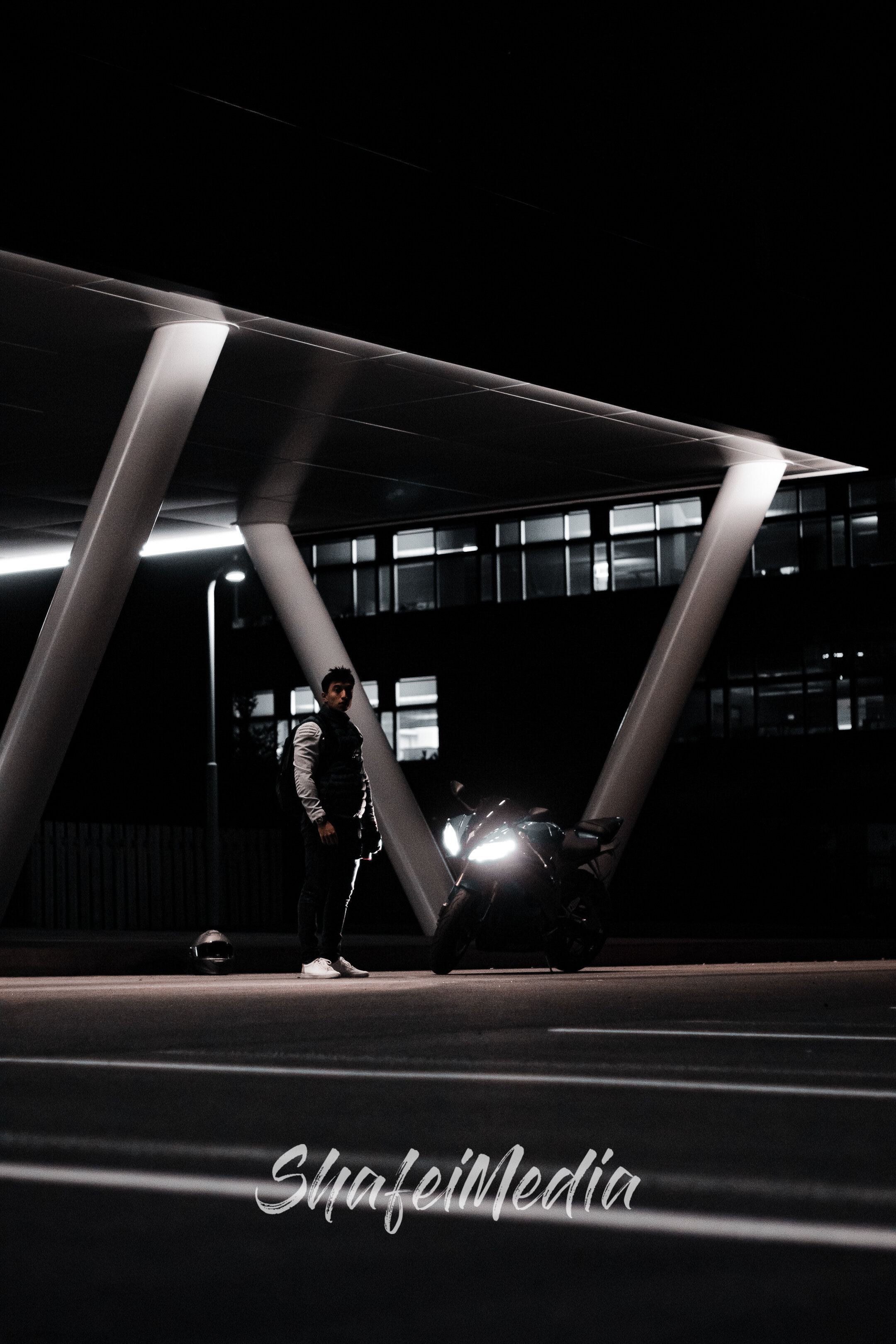 Yamaha R6 photographed by Shafei Media