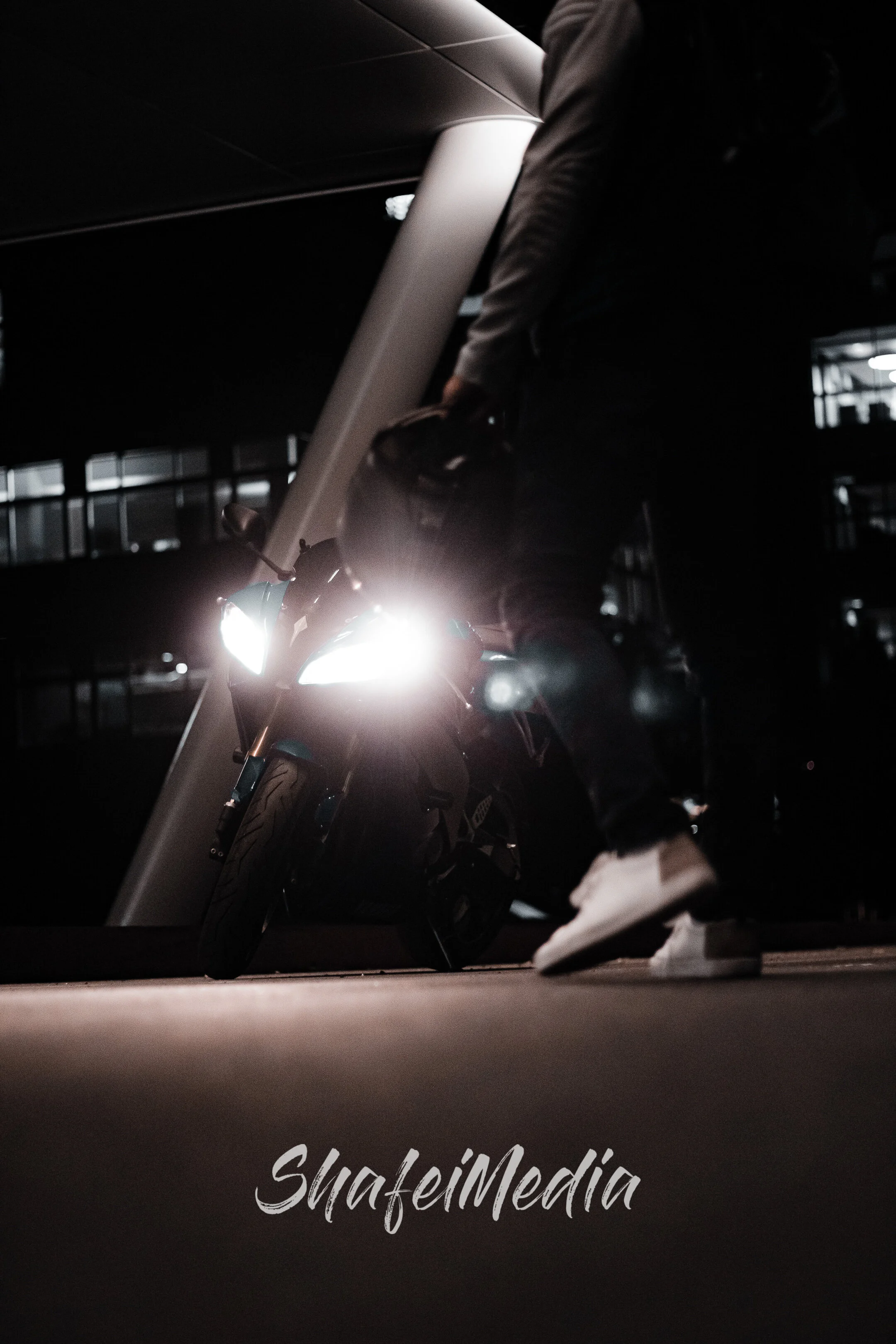 Yamaha R6 photographed by Shafei Media
