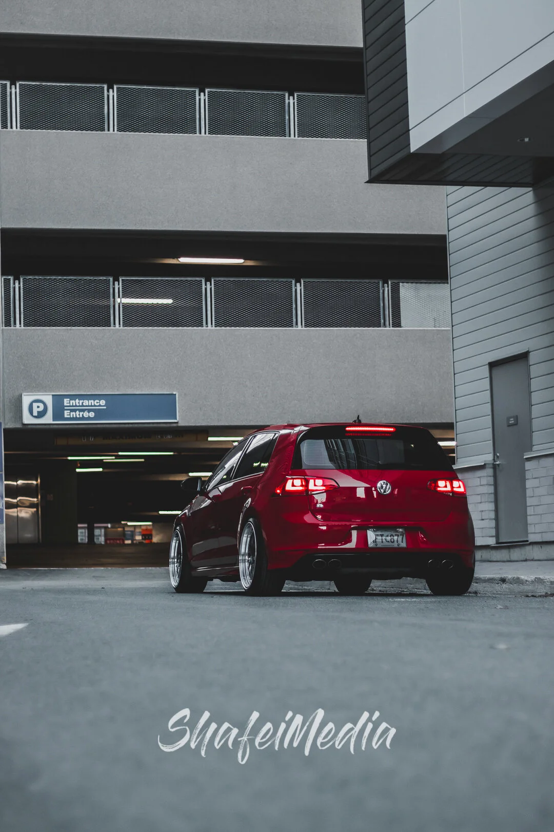 VW Golf Type R photographed by Shafei Media