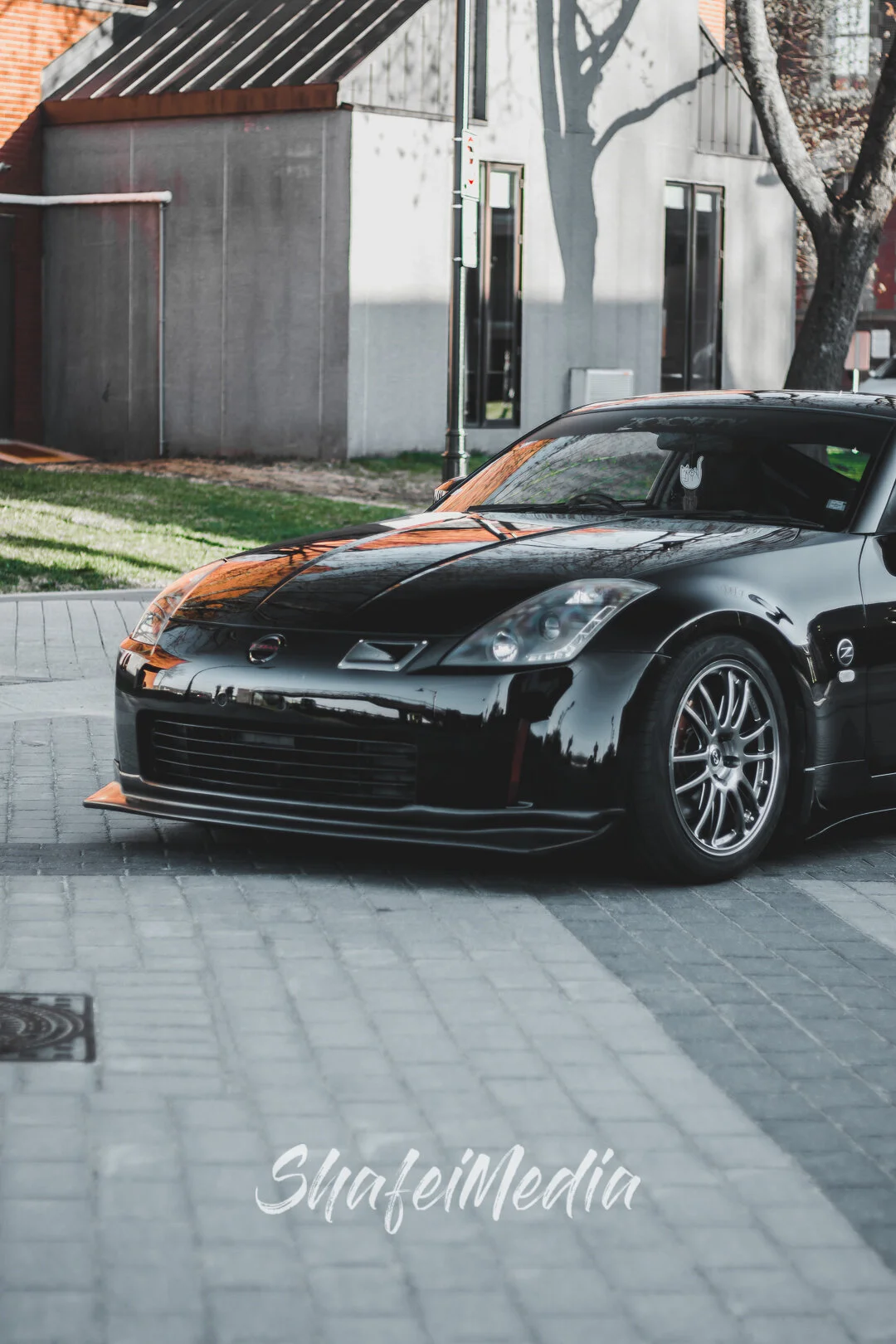 Nissan 350Z photographed by Shafei Media