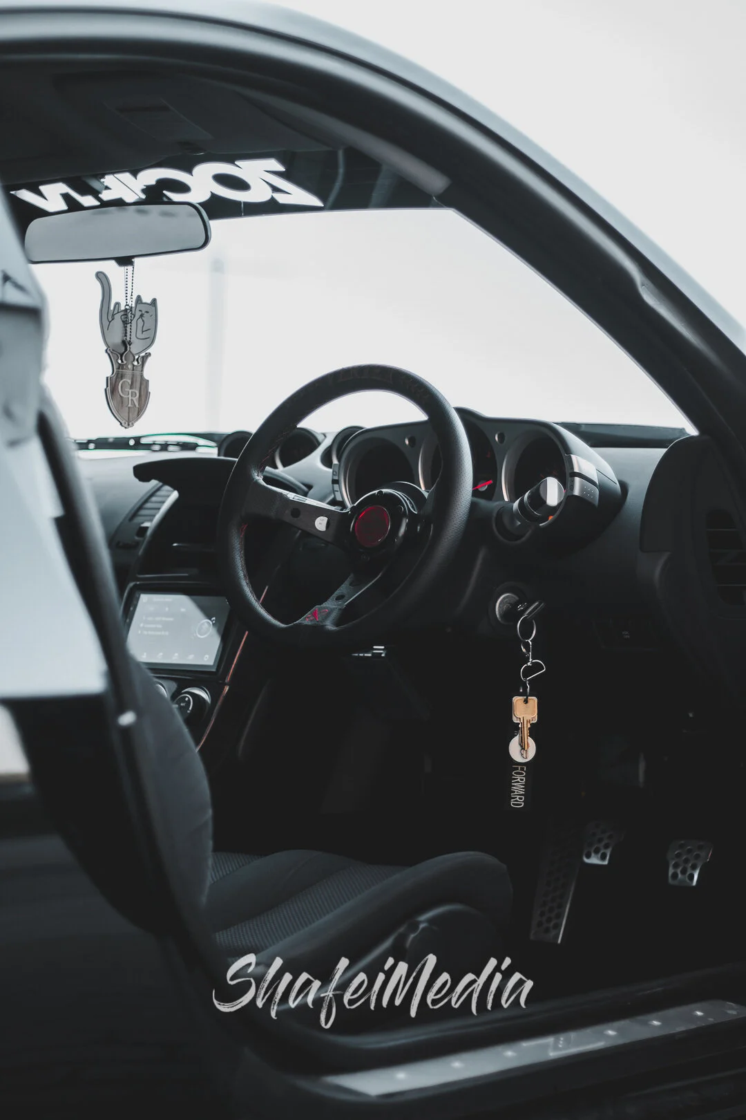 Nissan 350Z photographed by Shafei Media