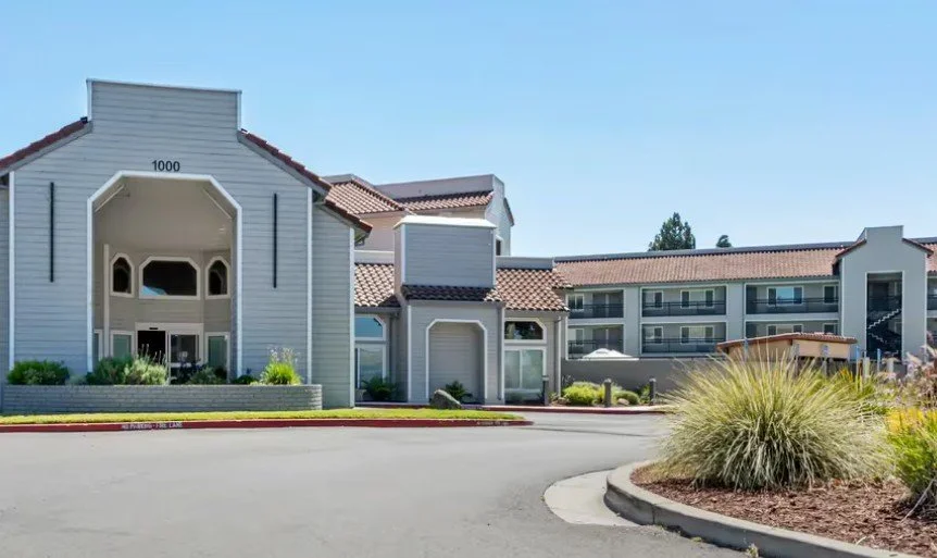 Country Inn & Suites Dock of Bay Room Rates
