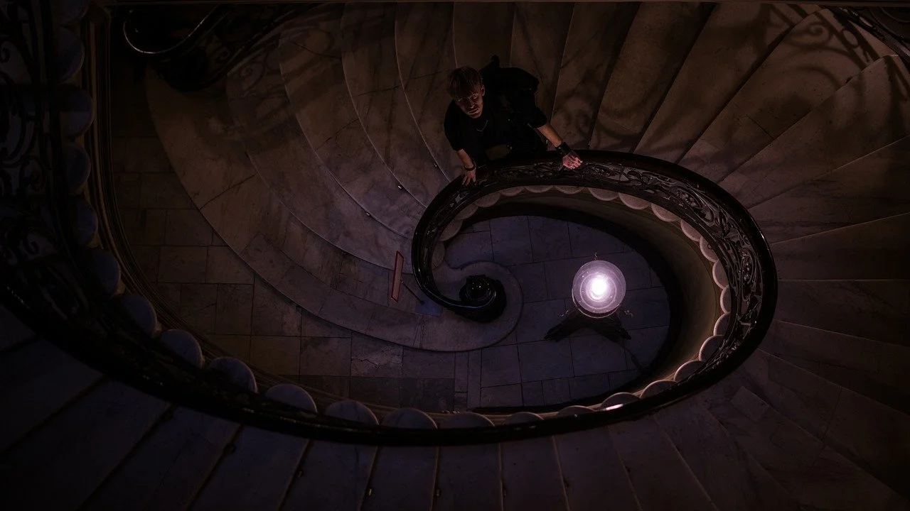 orb on stairs-1966538_1280.jpg