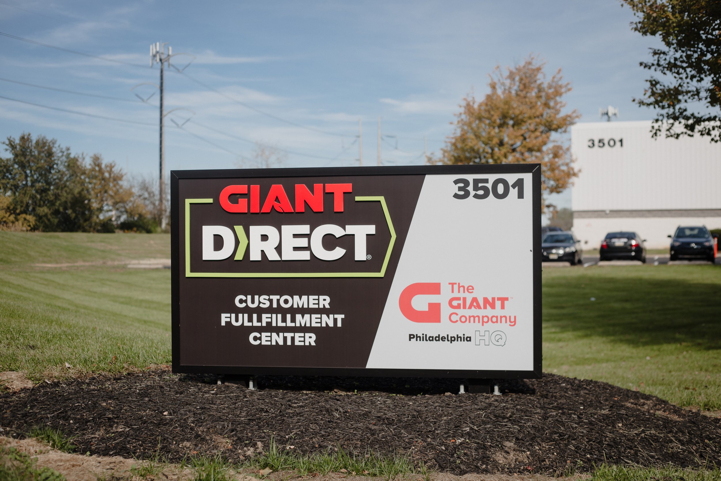 GIANT Direct E-commerce Fulfillment Center Entrance Signage.jpg
