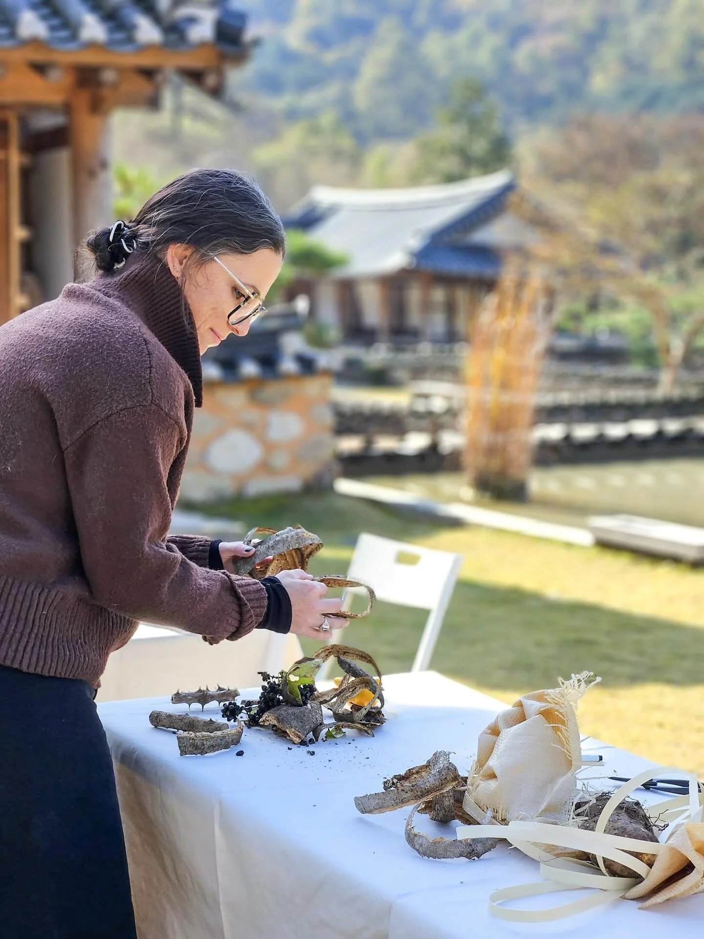 One of the biggest takeaway from attending @flowerworkshop_korea and learning from @wagnerjk at @awon_hanok &mdash;
.
I just spent two weeks in South Korea, driven by curiosity and a long-held dream of taking a floral workshop there. When a flower be