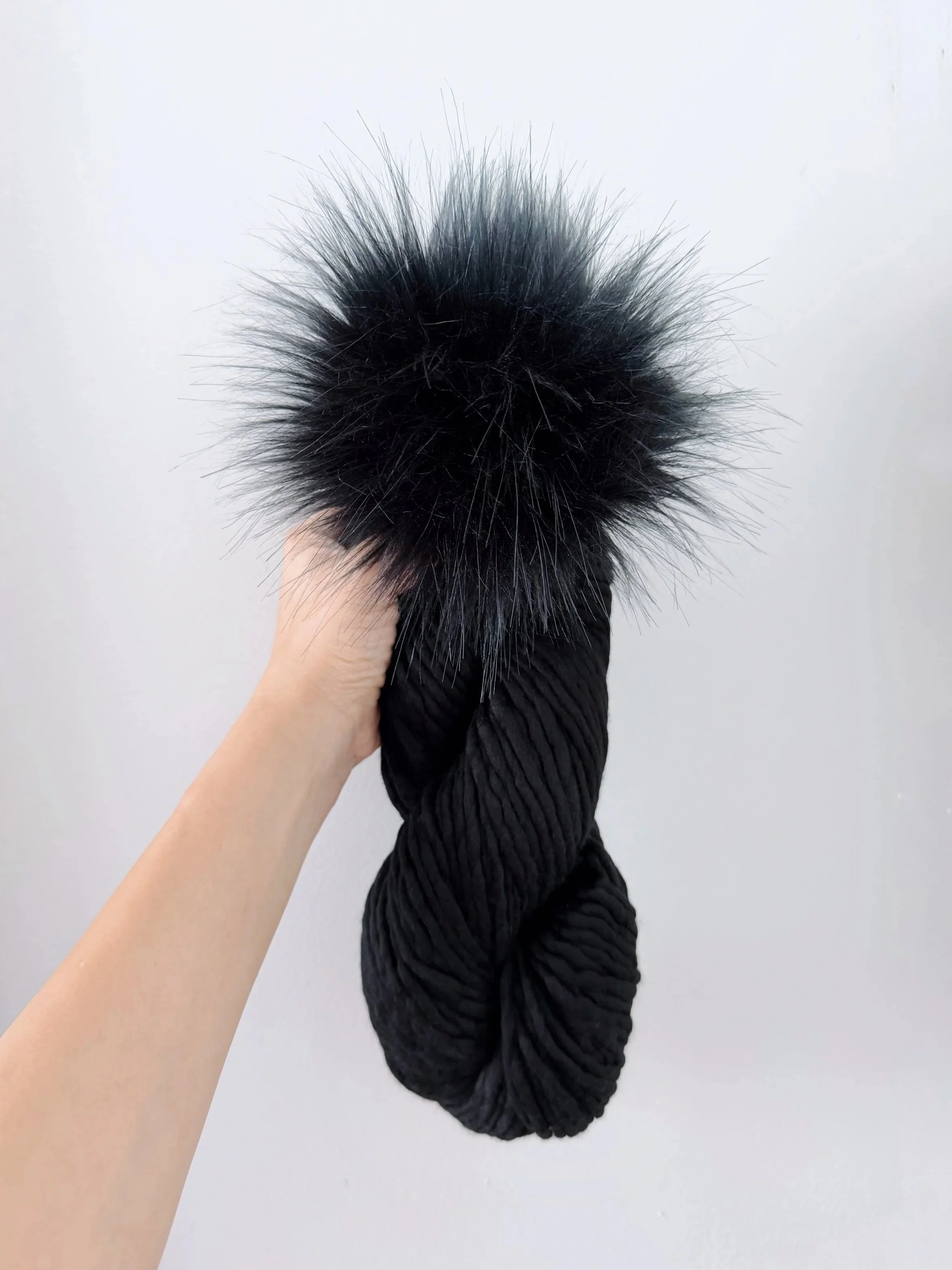 Rasta in Black + Jet Pom