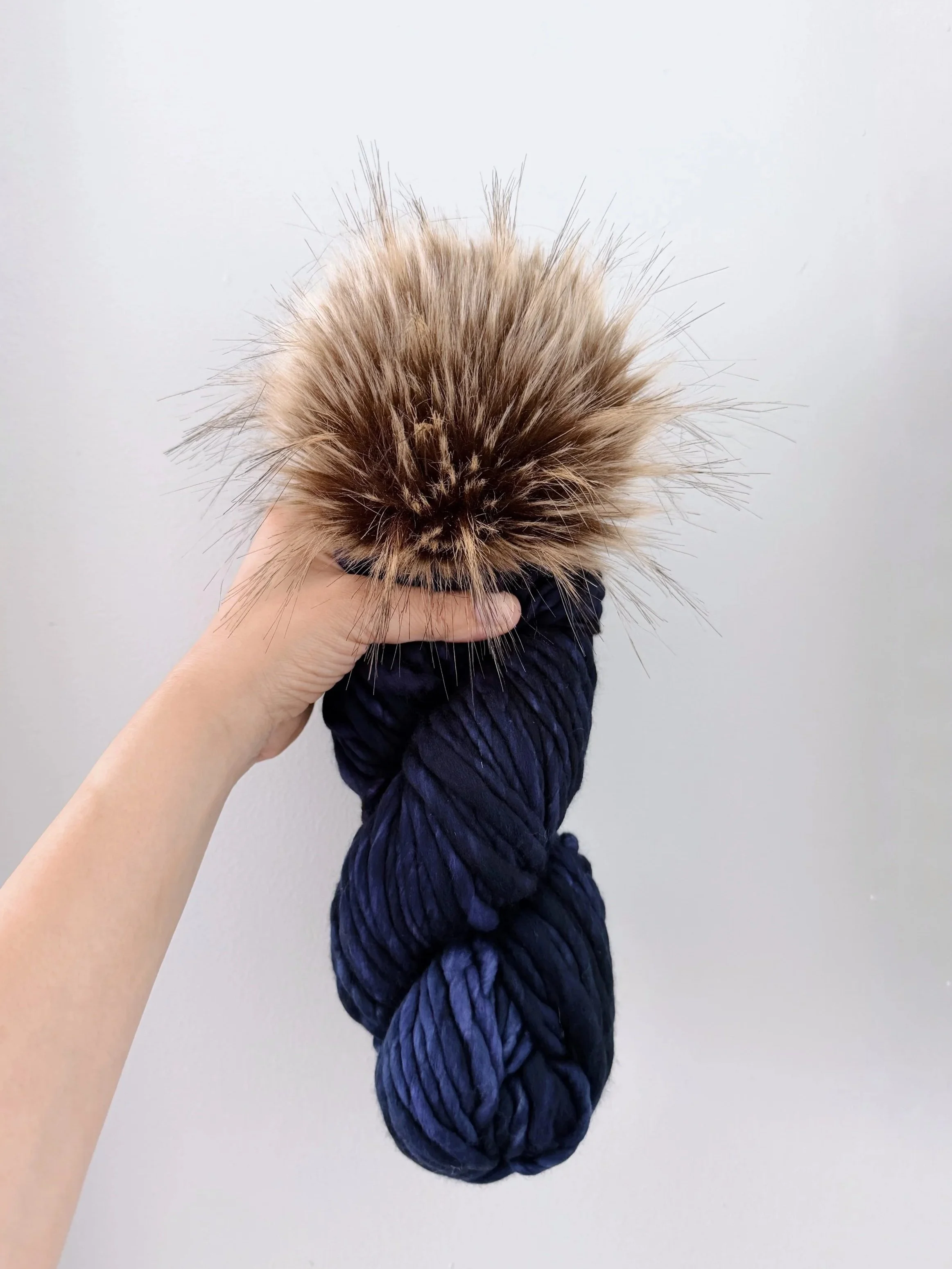 Rasta in Paris Night + Mocha Pom