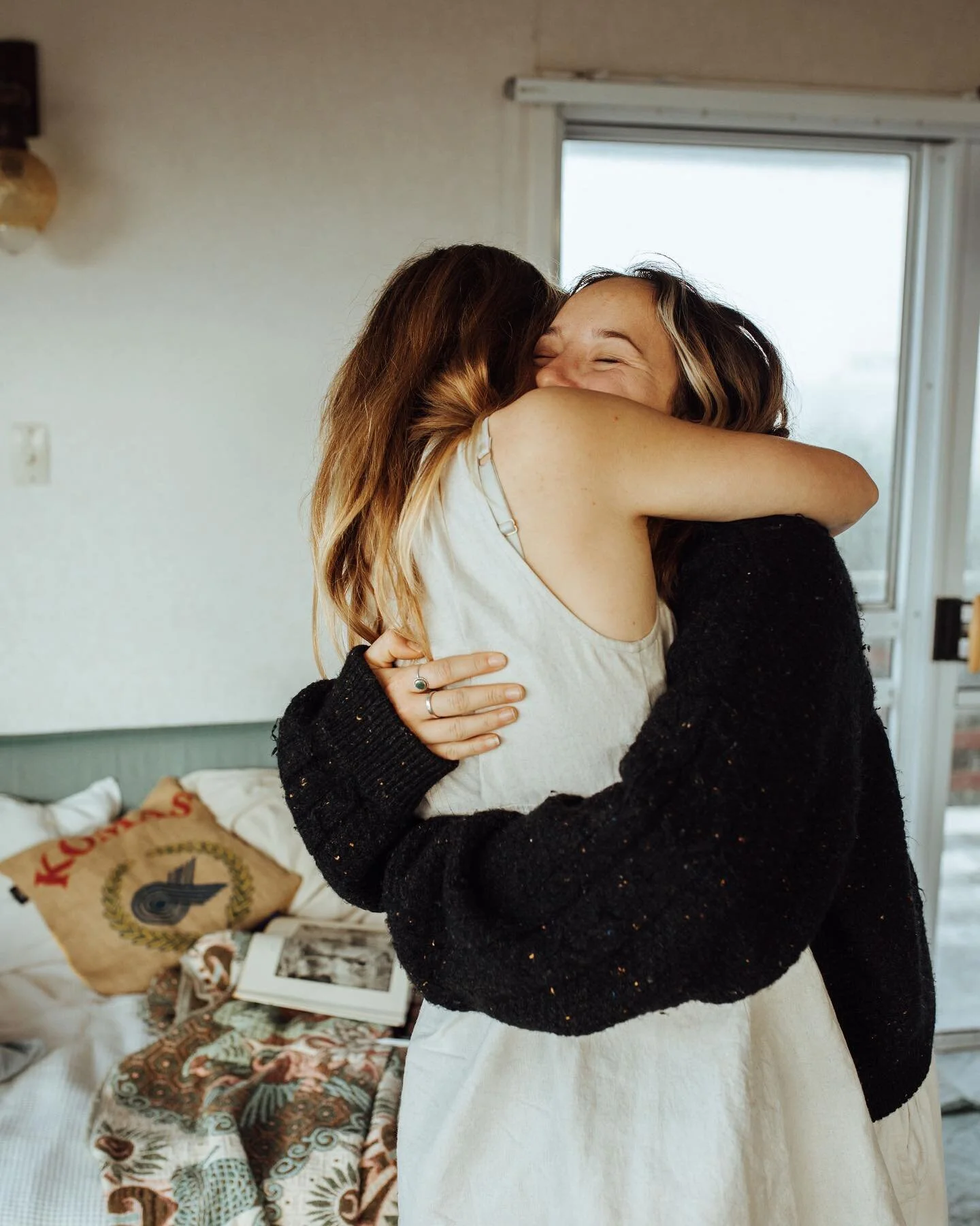 25/100 one QUARTER of the way through! Shout out to my flatmate @samreckas who is caring, encouraging and hilarious. She&rsquo;s been feeding me for approximately 25 days now and she always brings coffee, cackles and silly dances to the art room.

Wh