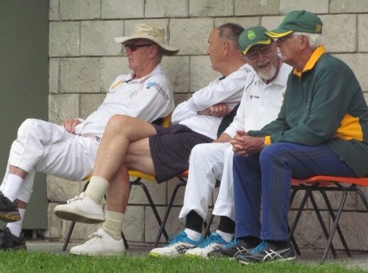 Bob Tranter (2nd from right) - Life member