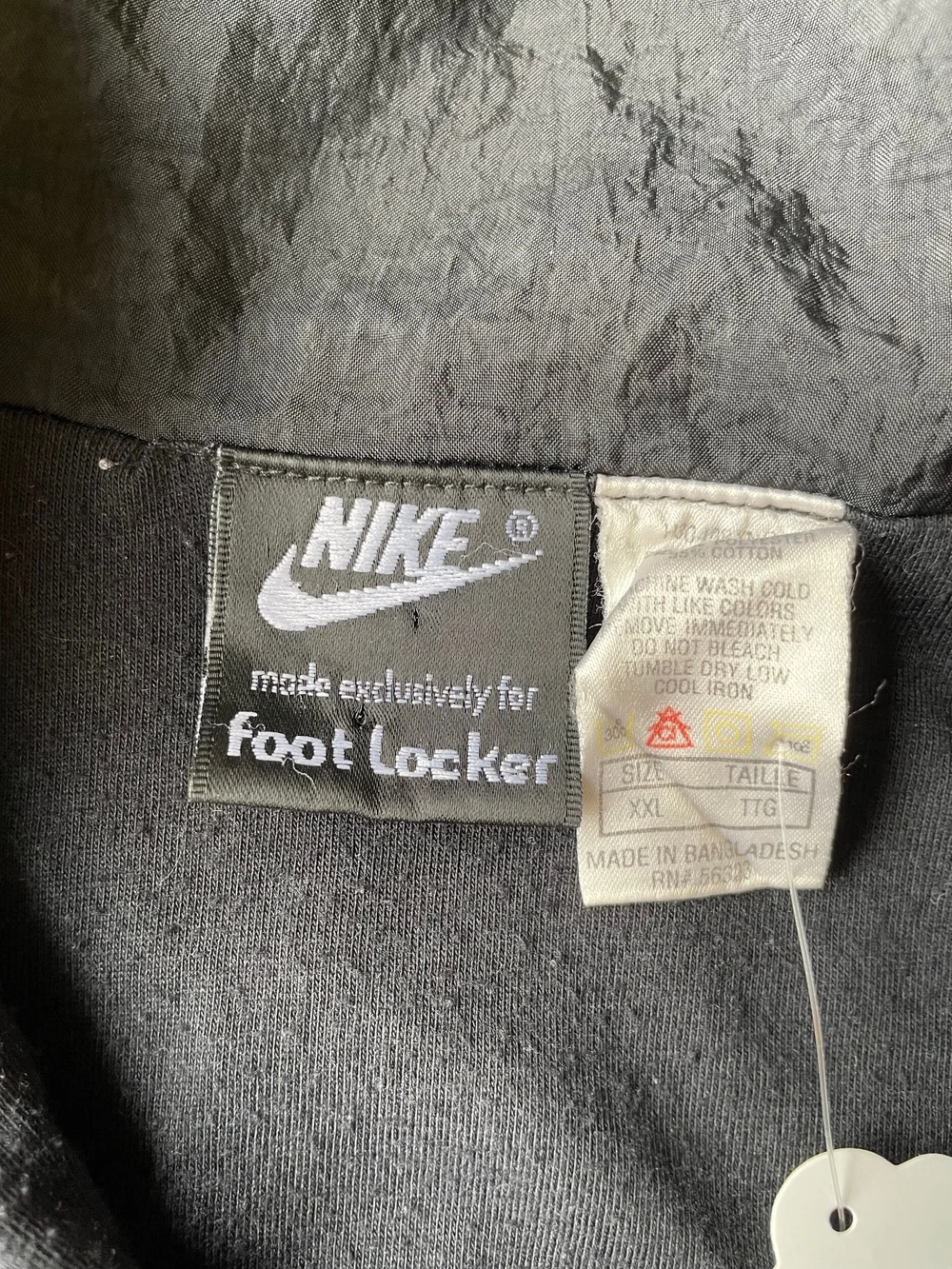 90s Nike “Flight” exclusively made for foot locker Windbreaker