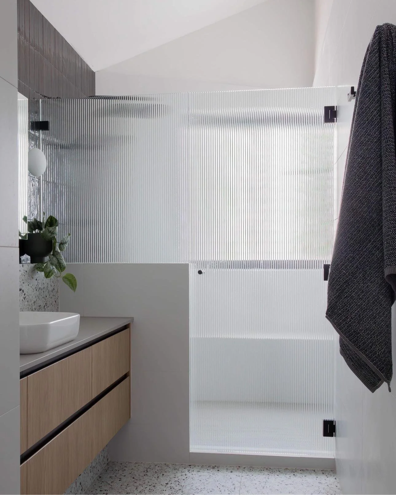 What Comes First: The Builder or the Designer?