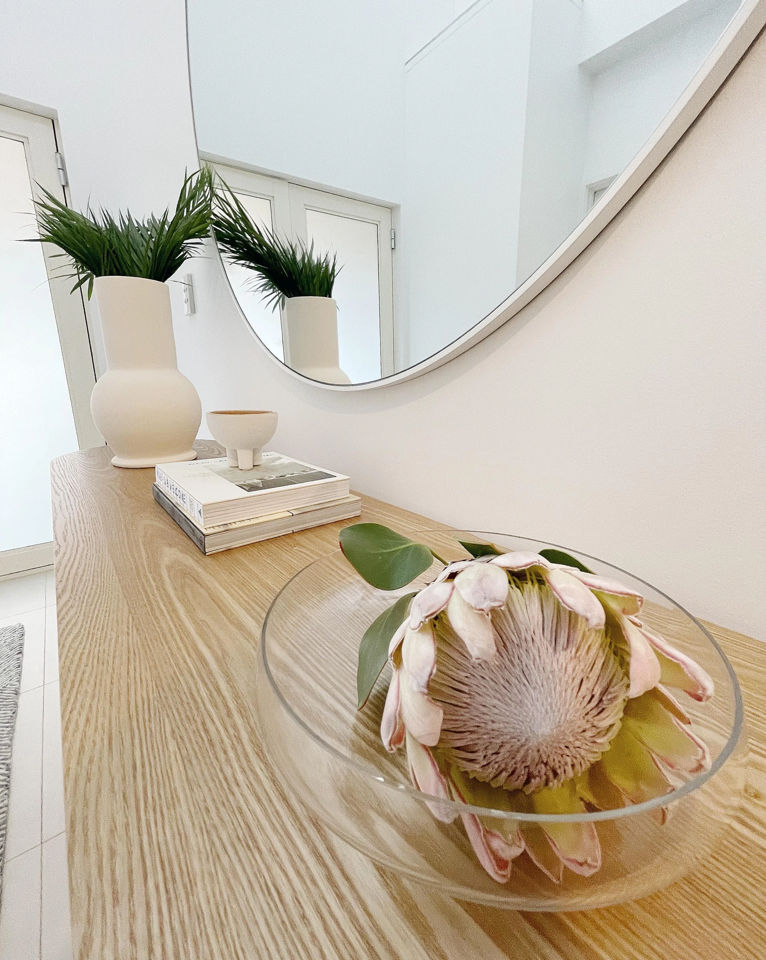 CONSOLE TABLE - STYLING