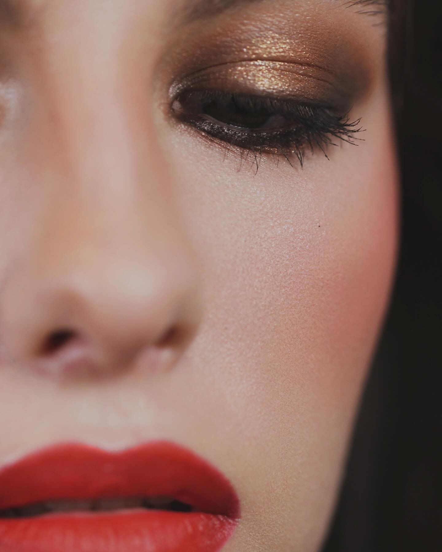 Kal&eacute;idoscope

Creative conception by me 
@makkastyle 
Photography @makkastyle 
Makeup @makkastyle 
Model @_j_m_j_e_ 

#kaleidoscope #beauty #beautymakeup #beautyphotography #macromakeup #skintexture #redlips #glamourshots  #glamour #makkastyle