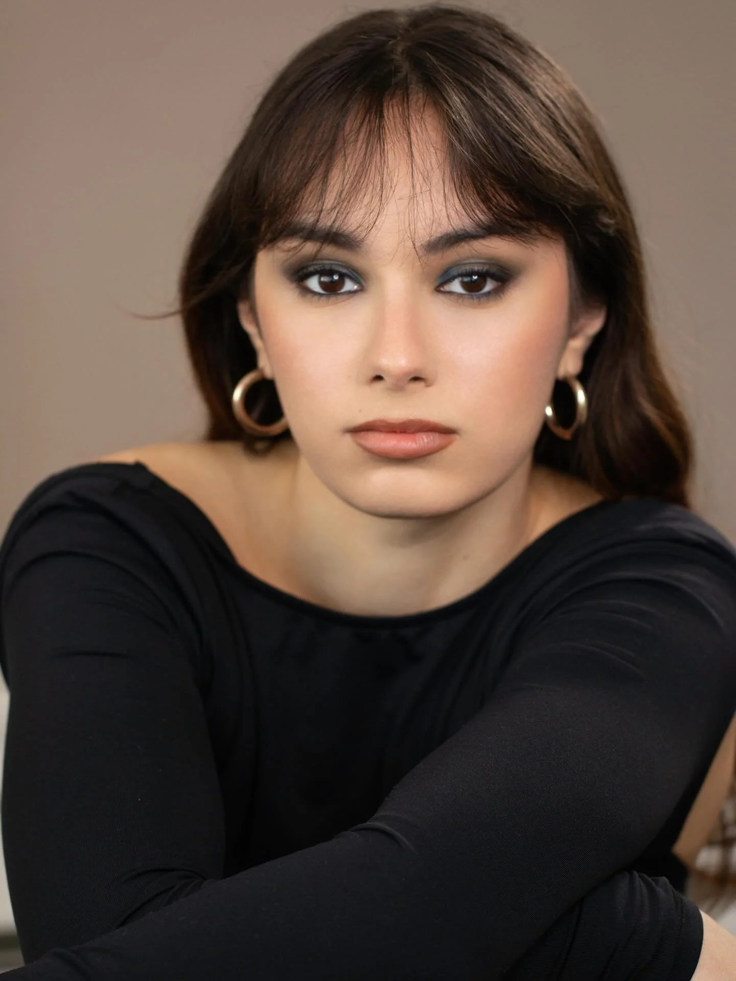 Quiet strength

📸@makkastyle
Model : Mei
Makeup &amp; style @makkastyle 

My latest Beauty Portrait Photography series explores the strength in stillness, the grace of minimalism, and the magnetic presence found in quiet confidence, where stillness 