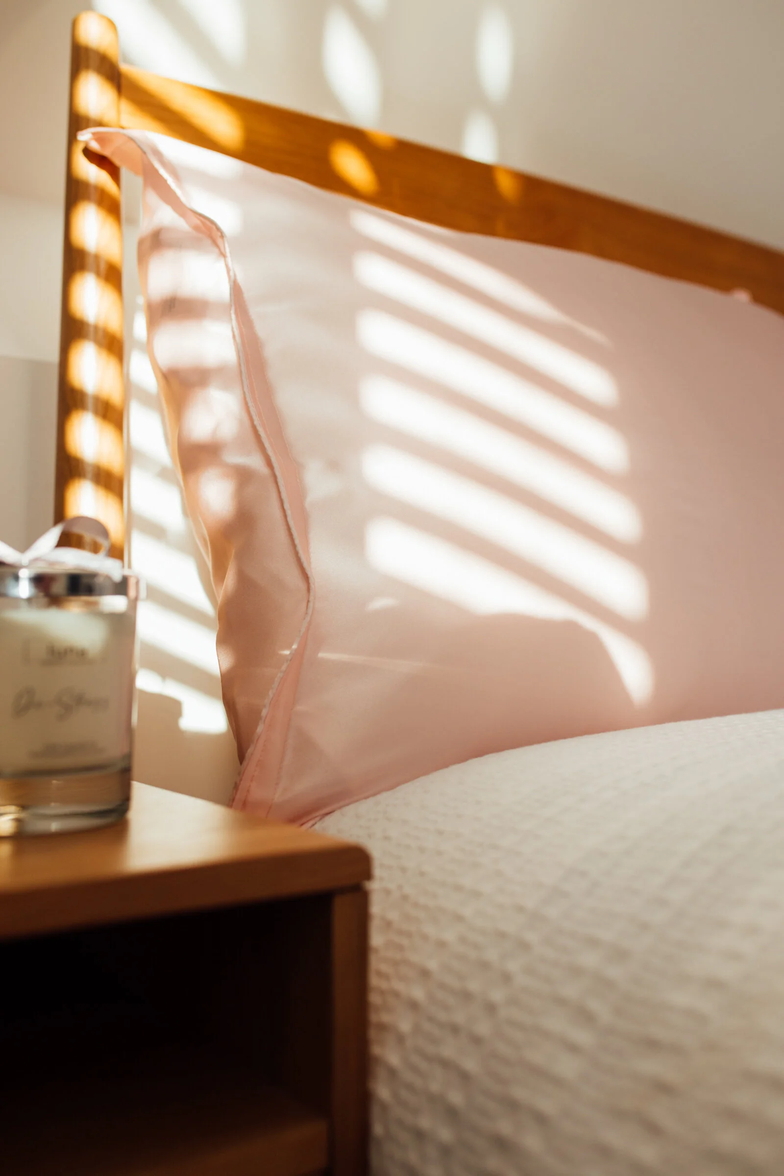 Luna Luxury 19momme White Silk Pillowcase — Luna Nightwear