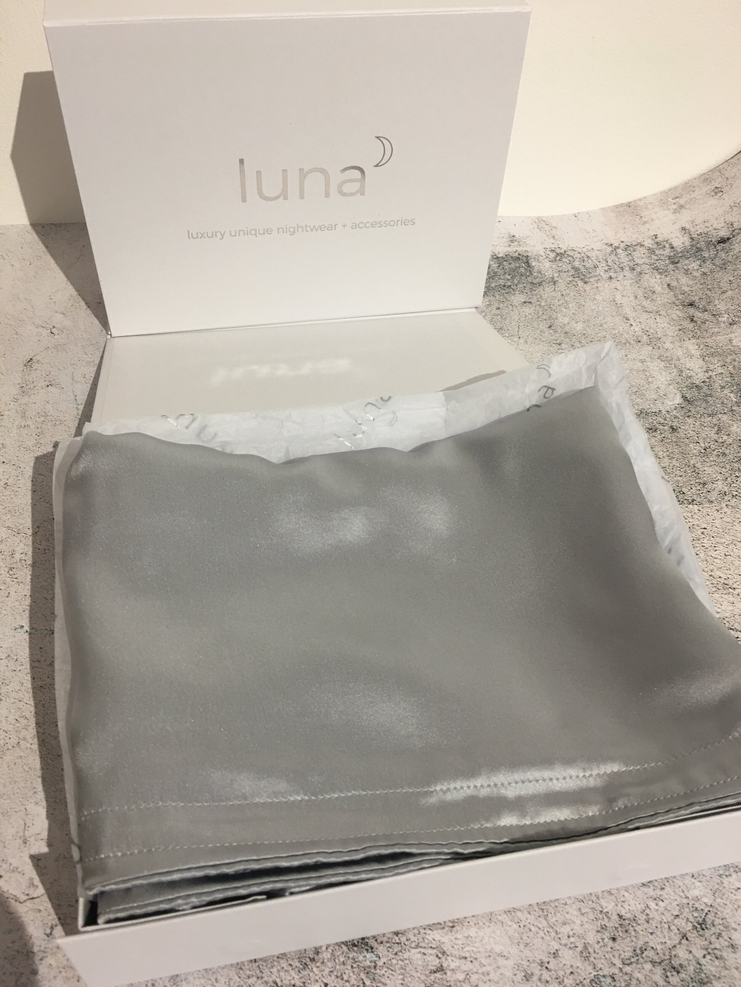 Luna Silk Pillowcases (2).jpeg