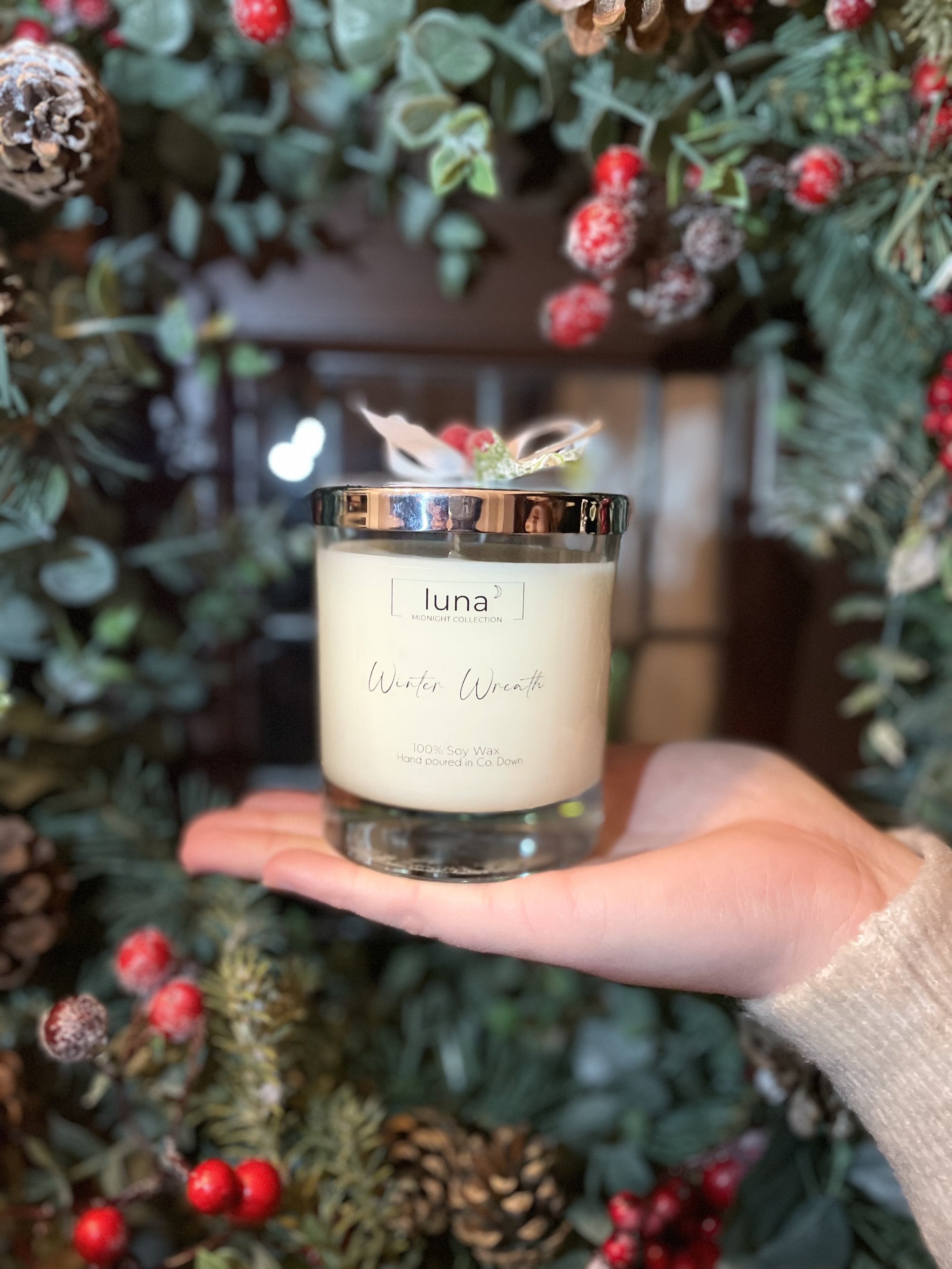 luna winter wreath limited edition 2.jpeg
