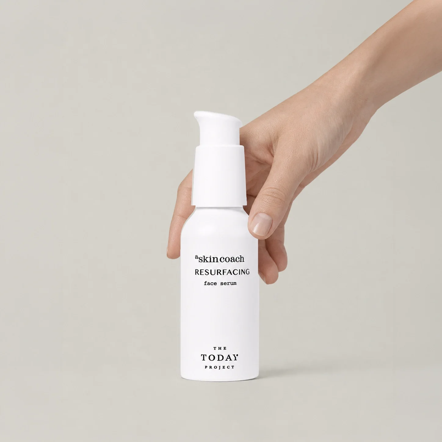 resurfacing_white_mano1.webp