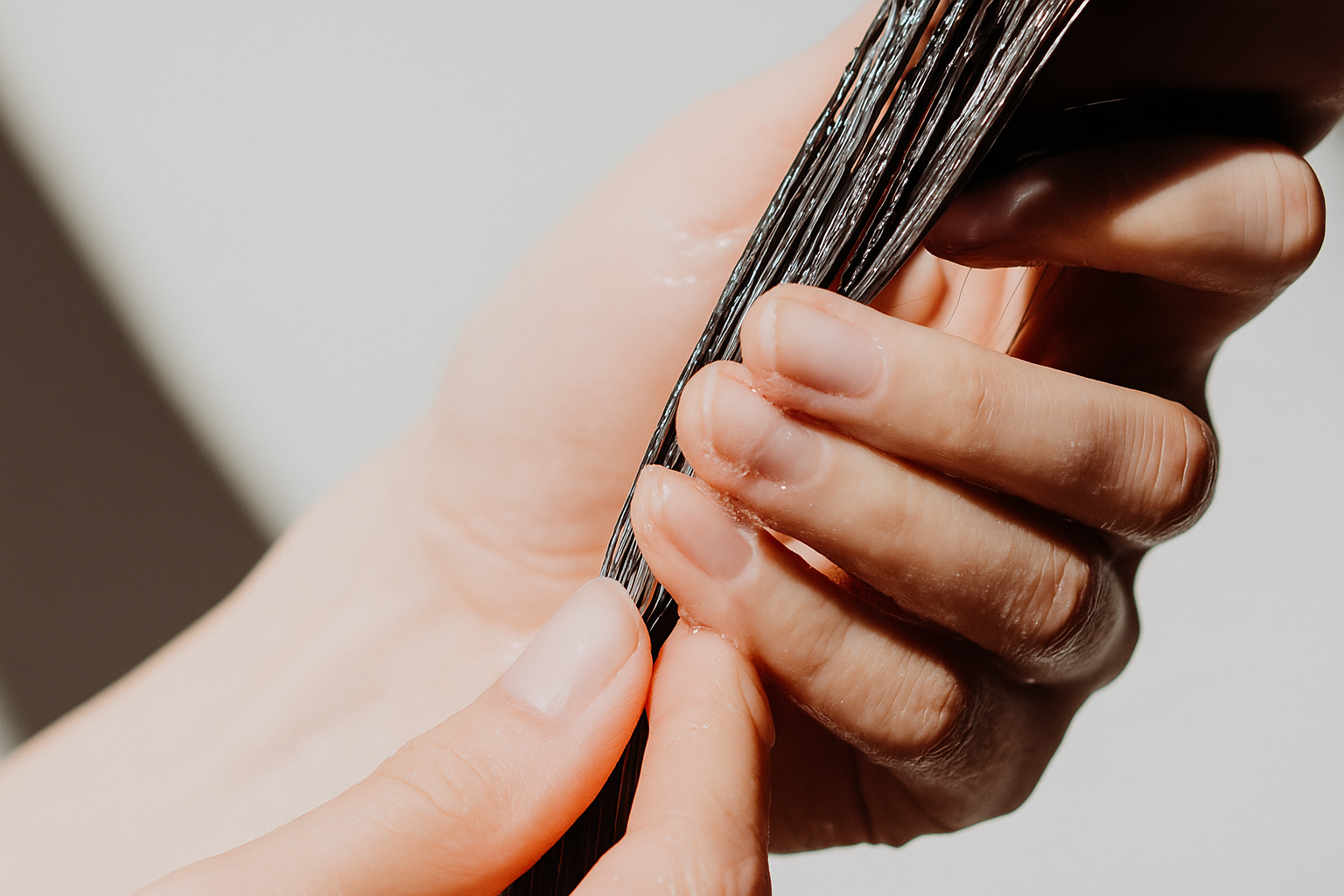 Brittle hair after summer? Let me explain it with science