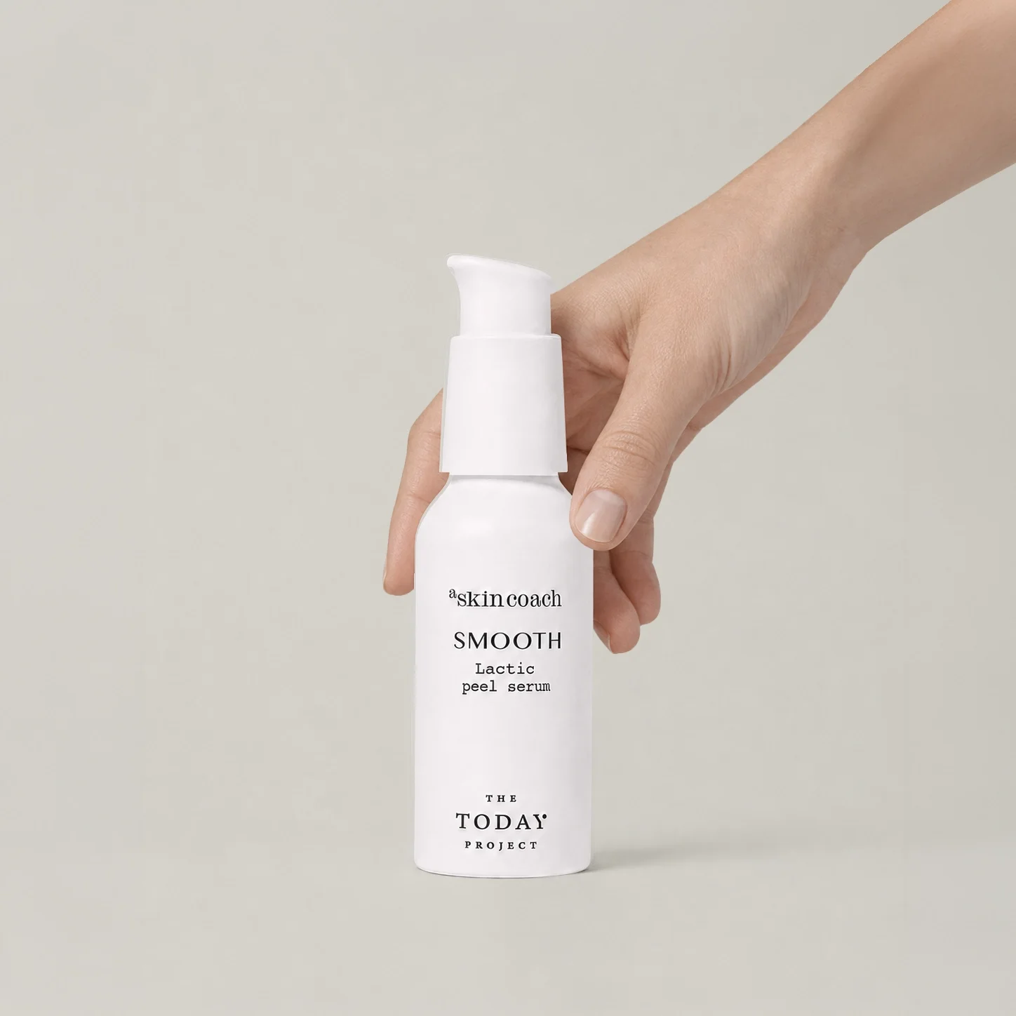 SMooth_gris_mano1.webp