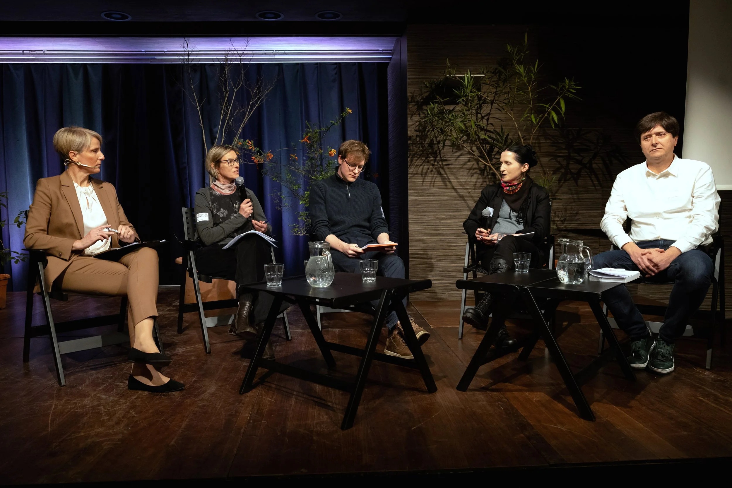 221117 International Conference 047nzgank.jpg