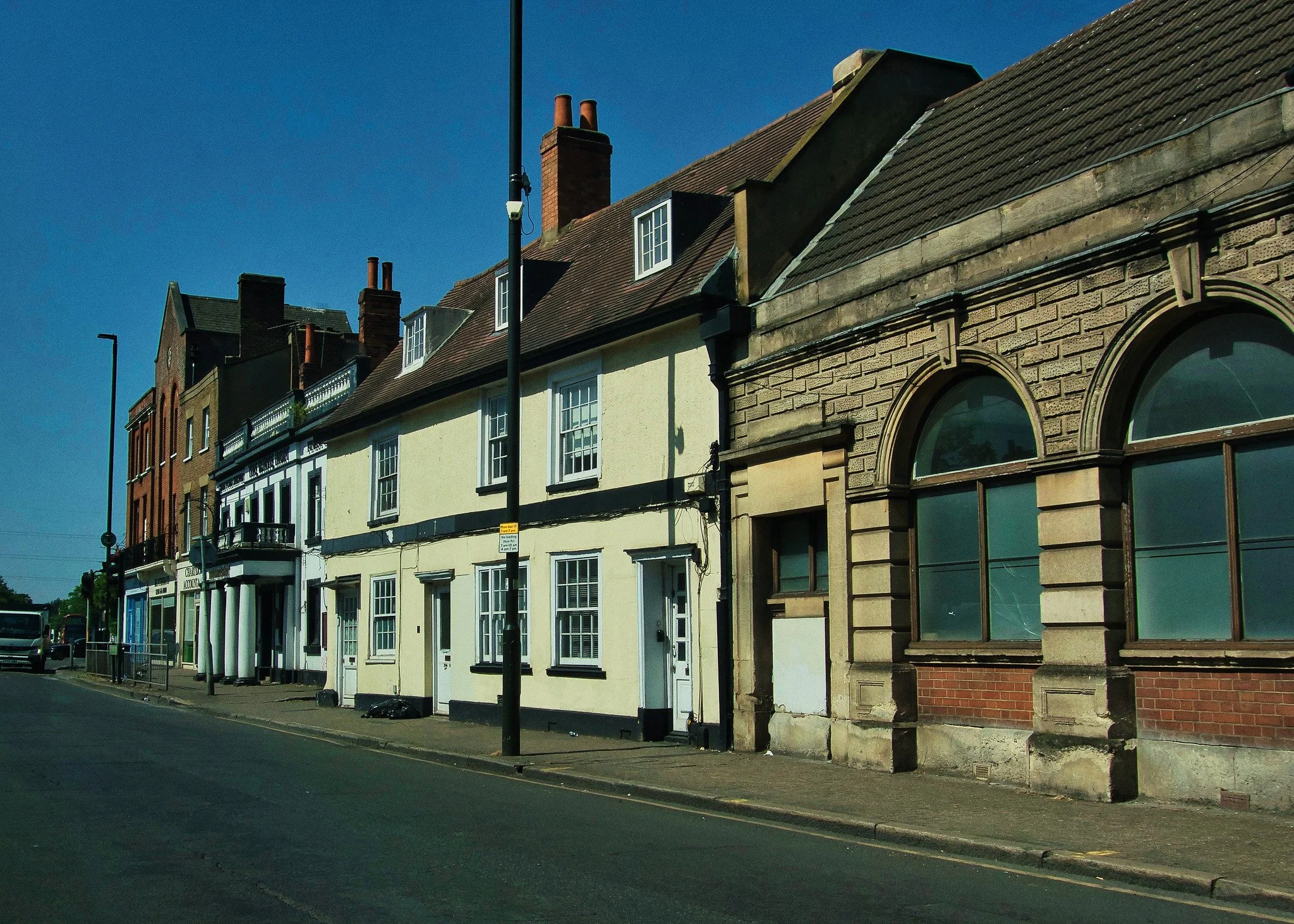 The White Hart pub and some other old buildings, Mitcham
