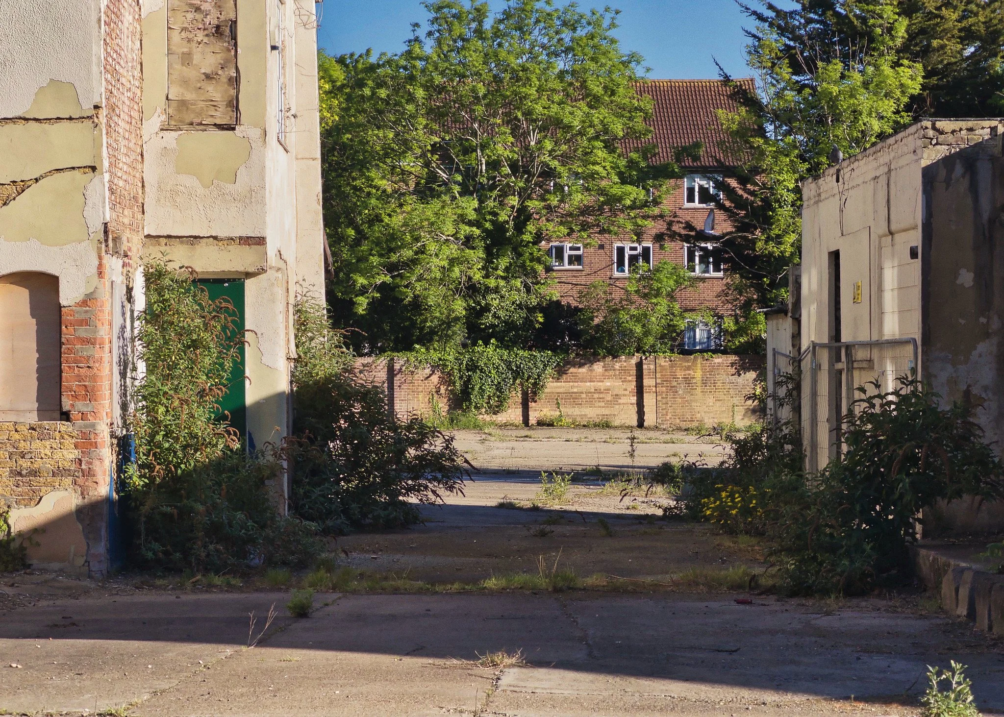 Former builders’ merchant, Streatham Common South