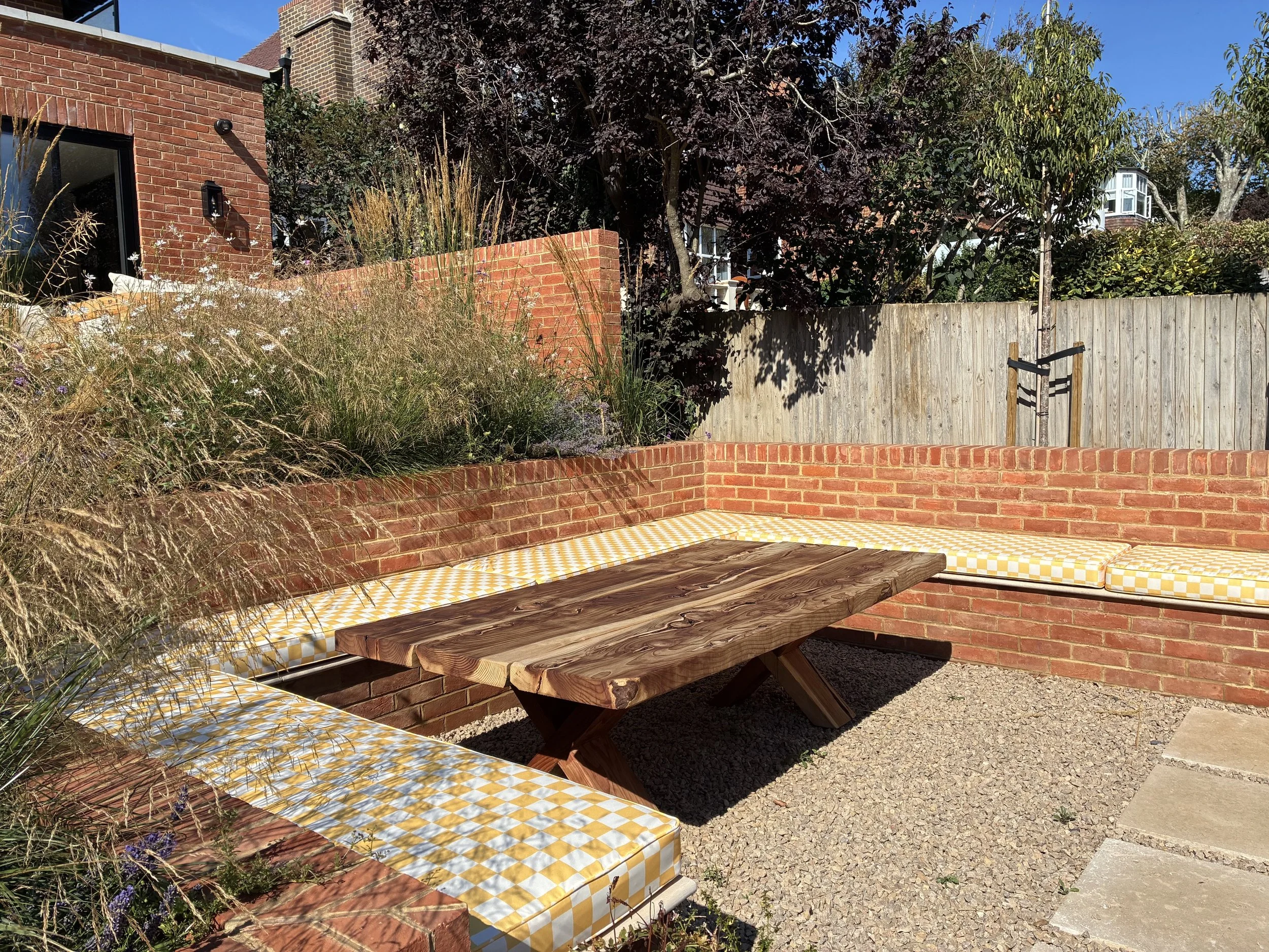 outdoor bench seating