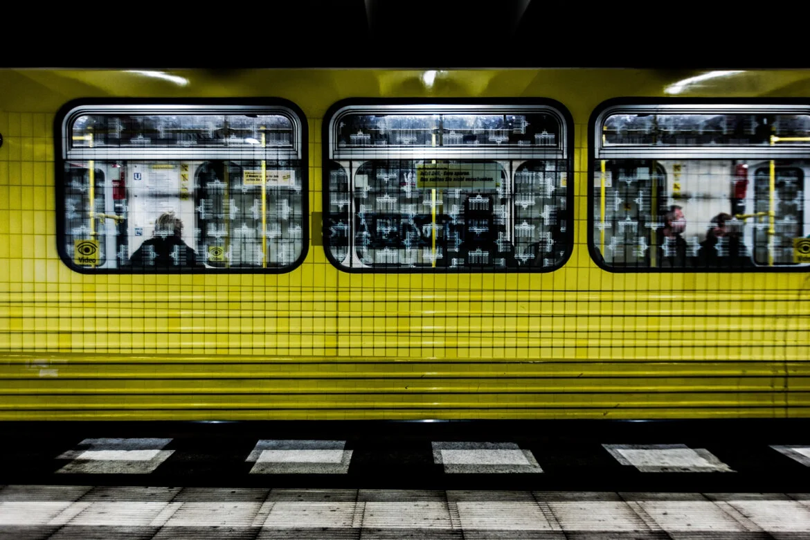UBAHN-2.jpg