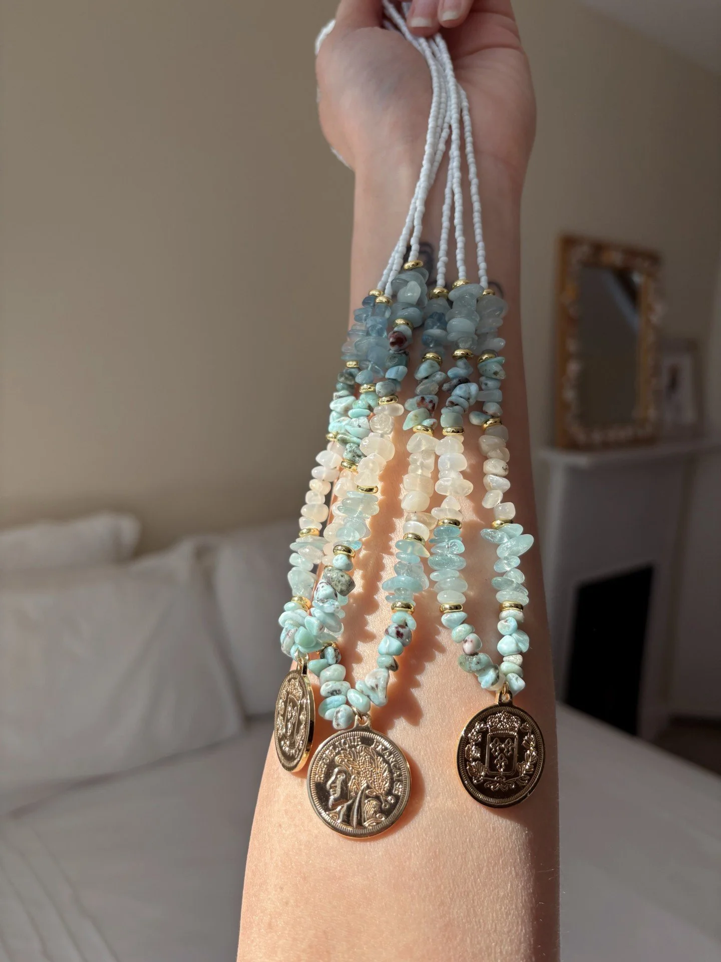 beautiful-crystal-jewellery-moonstone-necklace-boho-style.jfif
