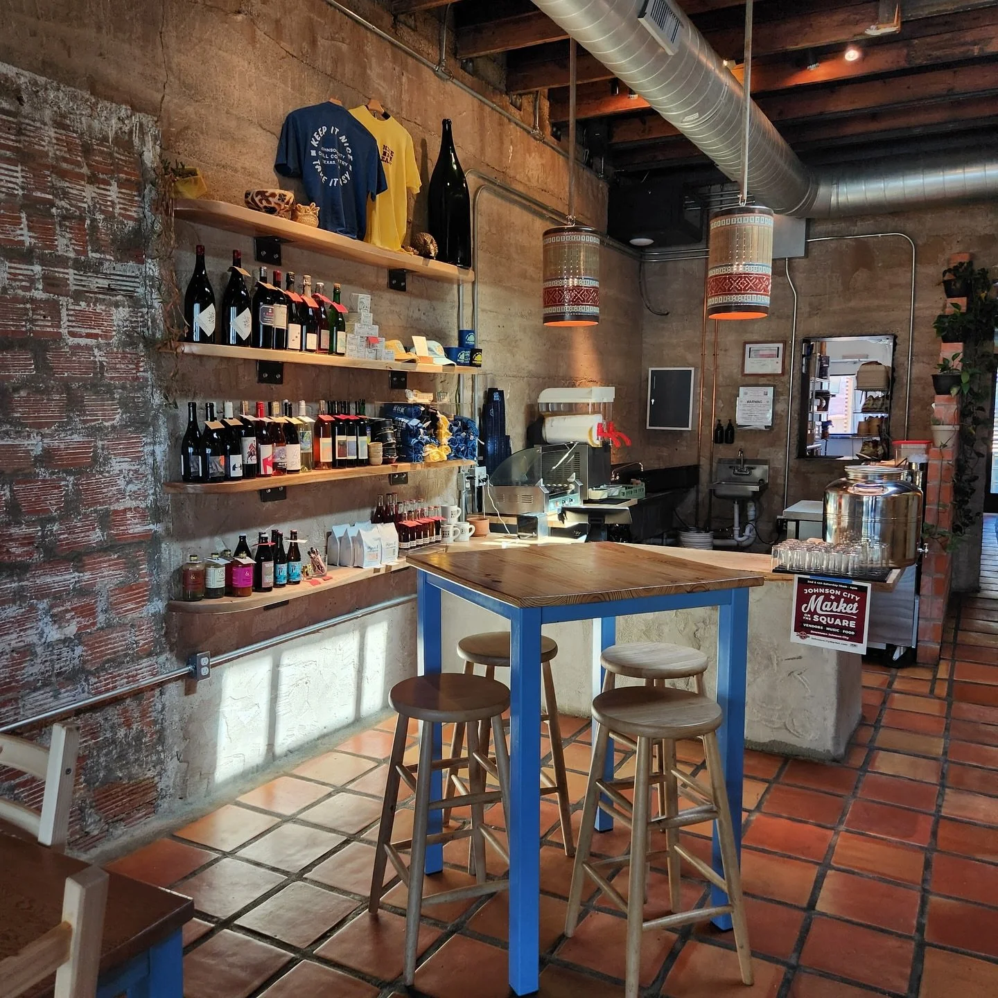 🔔 CLOSED TODAY (Friday, Sept. 26) for a private rehearsal dinner to celebrate Kate and Marshall’s wedding weekend! 
We’re straightening out the barstools and polishing the glassware for tonight’s big event, but we’ll be back