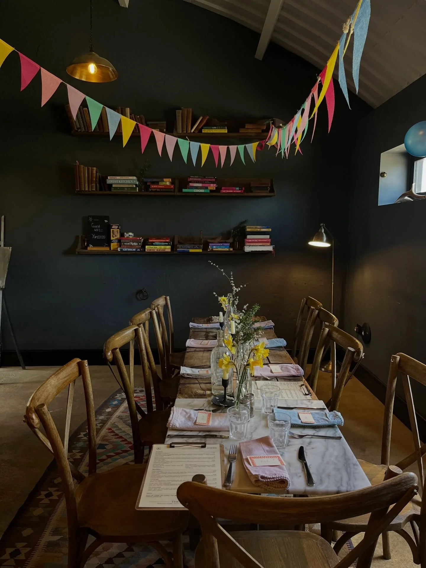 HAPPY EASTER 🌷🌼🐣🌱🐰🌥️

A reminder we are open today + Easter Monday (9am - 4pm) so pop by for brunch faves, cups of @moonroastcoffee + sweet treats 🥐 

&hellip; + @bon.and.rose will be serving scoops from 11am - 4pm 🍨