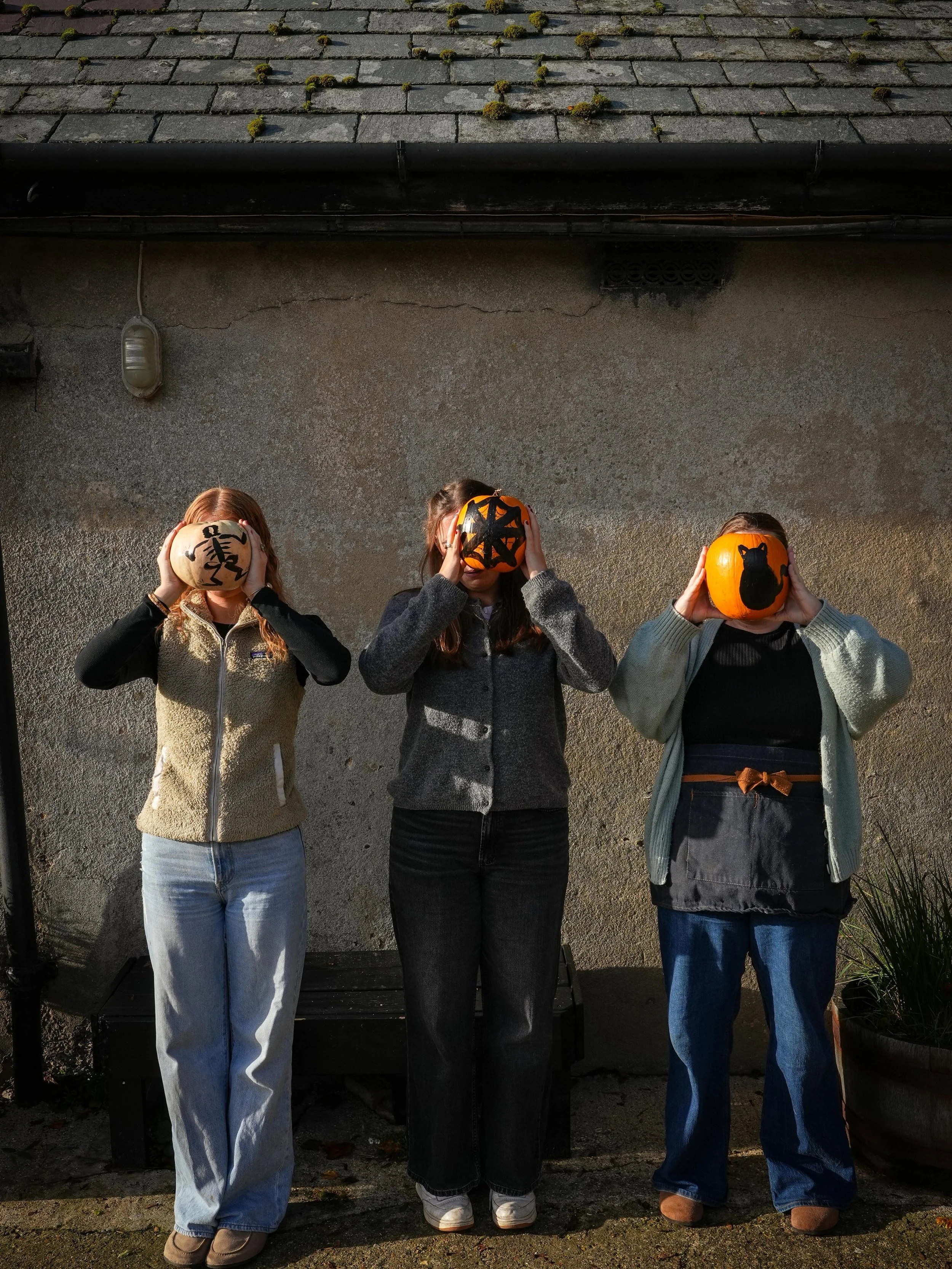 🎃 A LITTLE HALLOWEEN HUNT AT THE YARD 🎃

There are 12 pumpkins hiding around The Yard this half term&hellip;

Pick up a halloween sheet from the caf&eacute;, see if you can solve the riddles + find the answers on a hidden pumpkin. When you&rsquo;ve