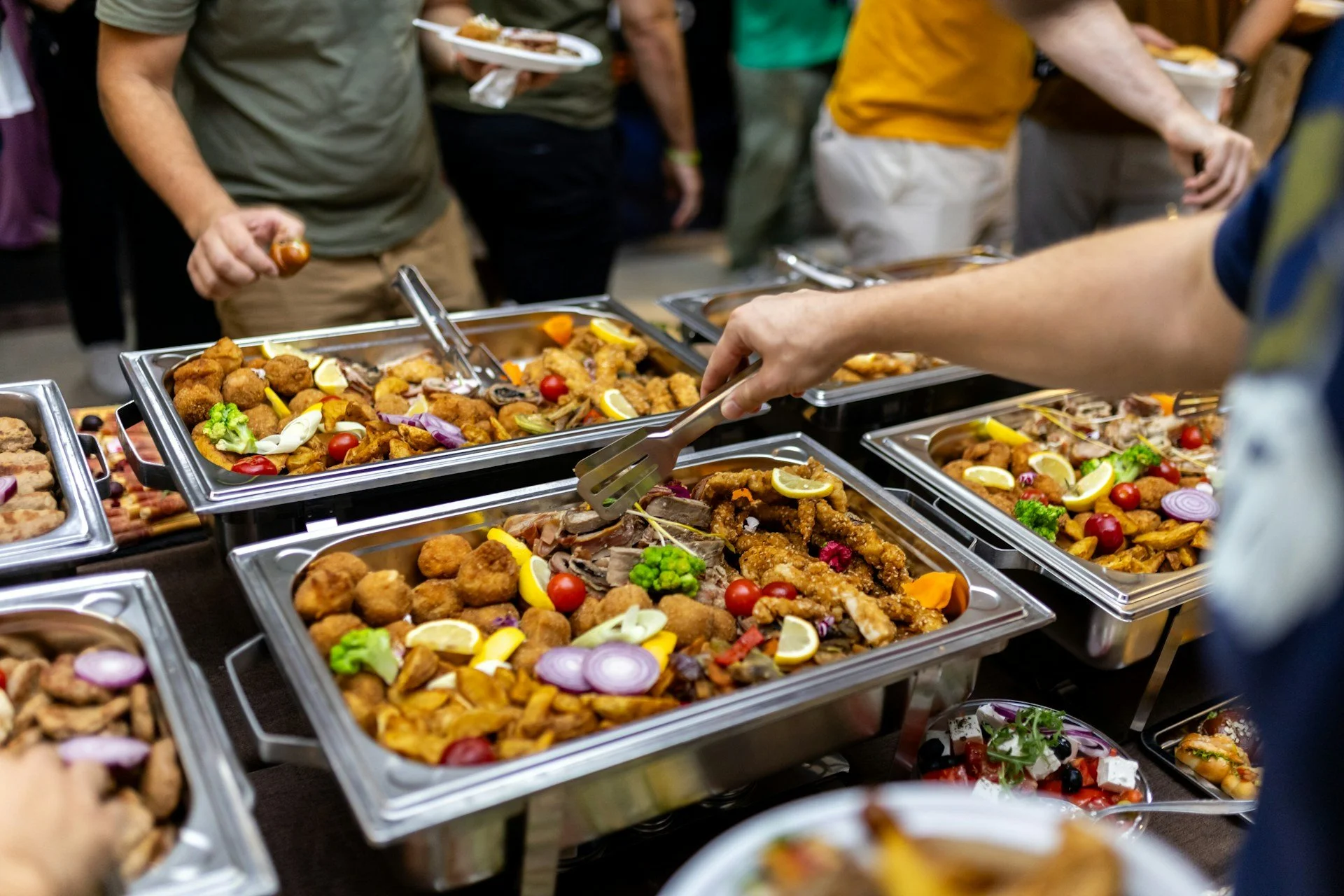 How Buffet Catering Companies Handle Winter Party Challenges