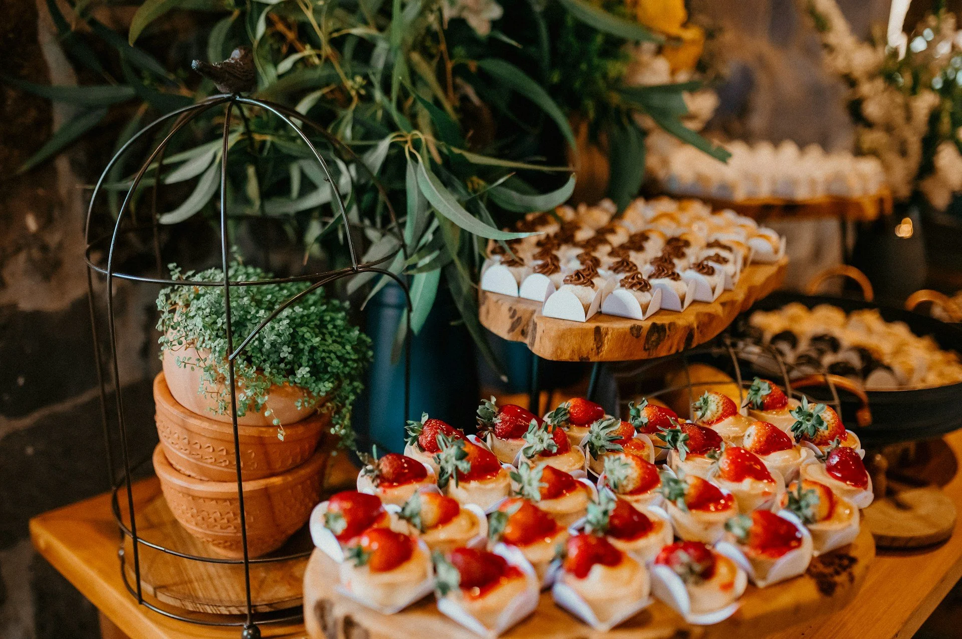Event Caterers in Surrey for Small Spring Gatherings Made Easy