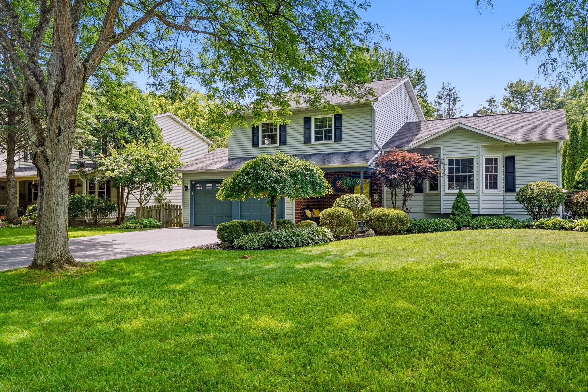 112 Casterbridge Rd - Under Contract