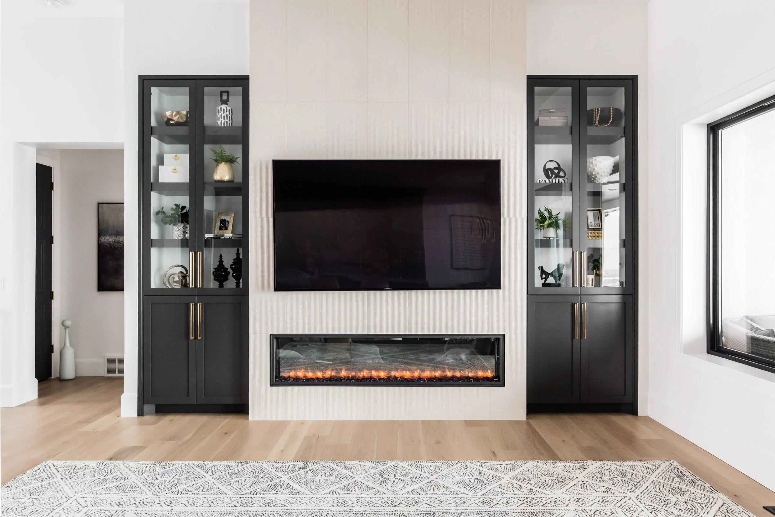 Liz Powell Design offers full-service design services. She will meet with your builder to keep things on track so you get the home of your dreams. #LizPowellDesign #InteriorDesignUtah #CacheValleyNewBuilds #CacheValleyInteriors #FullServiceDesign #Cu