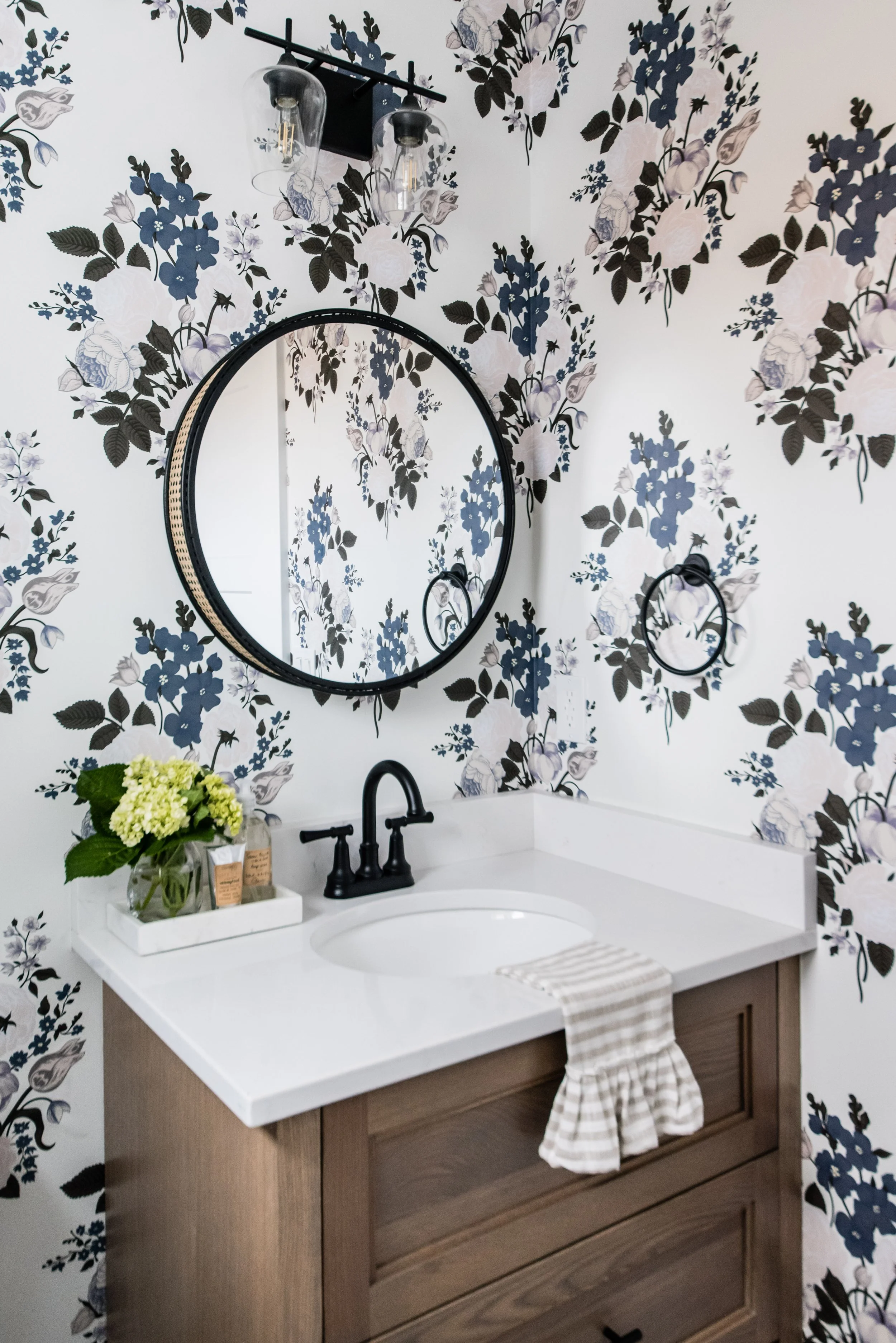  Liz Powell Design in northern Utah offers a start-to-finish design service for new house builds. start to finish design #LizPowellDesign #CacheValleyHomeDesigner #designconsultation #fullservicedesign #newbuilddesign #virtualdesign 