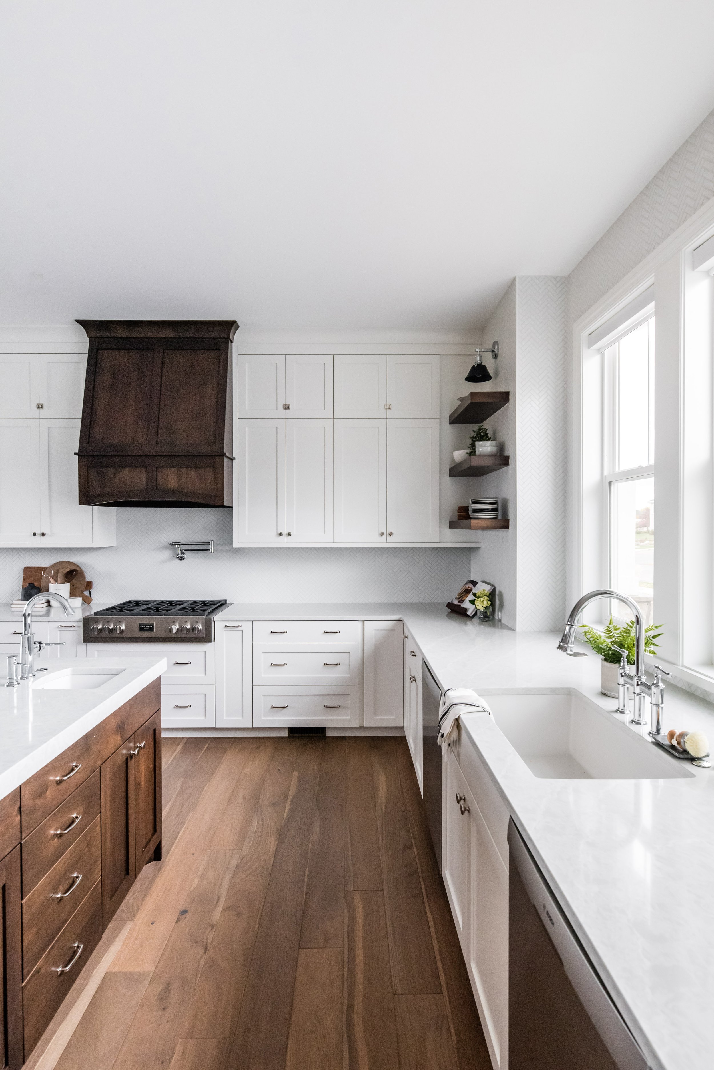  Consider your lifestyle and budget when picking the countertops that are right for your new home.&nbsp; #LizPowellDesign #InteriorDesignUtah #LizPowellDesign #InteriorDesignUtah #buildingahome #countertops #dreamhome #kitchencountertops #bathroomcou