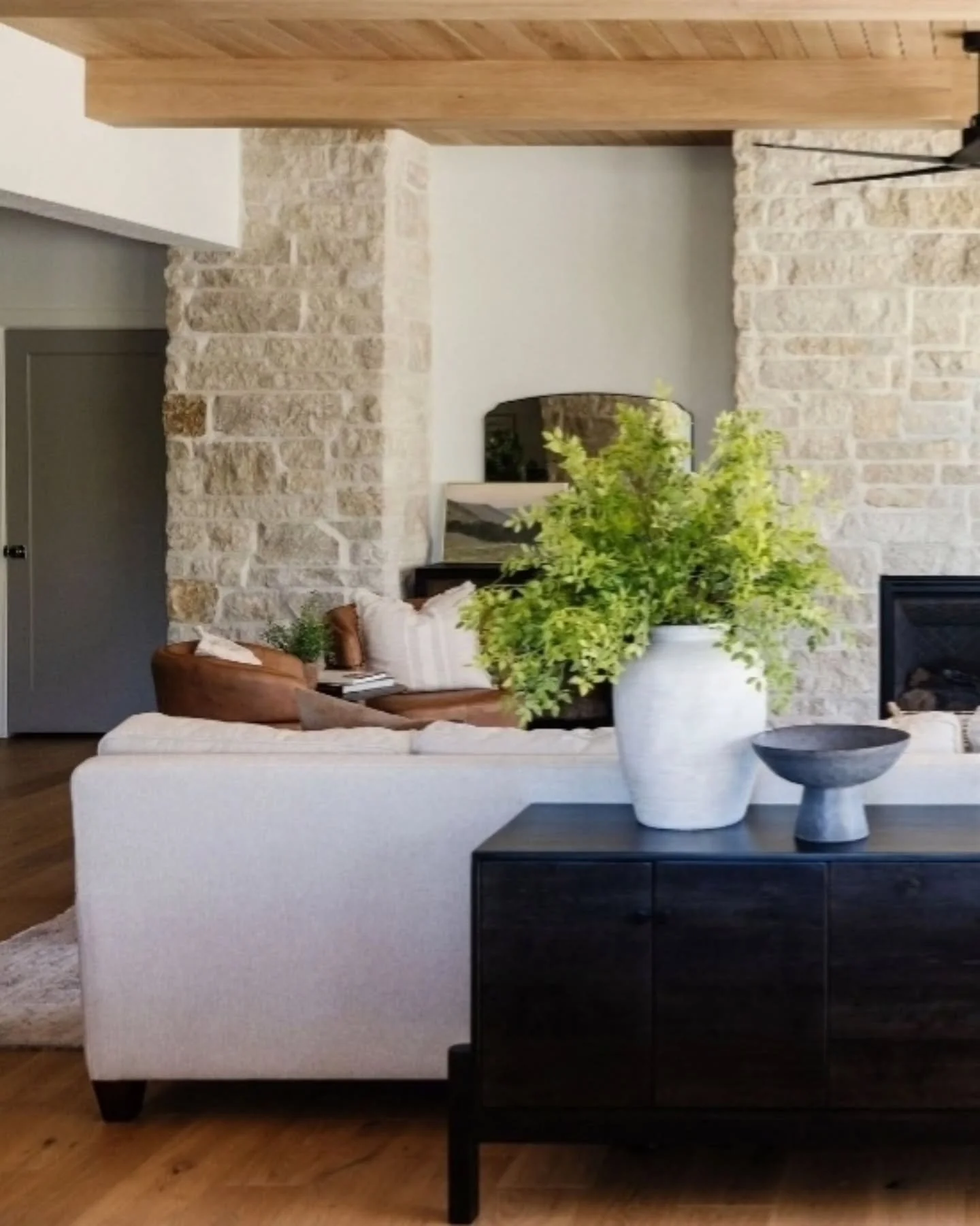 On our #itsallaboutfamily remodel, the whole goal was to do an addition to create room for family. A bigger kitchen and family room for everyone to gather. 
This space is so textured and and layer that I could stay and never leave. Great natural ligh
