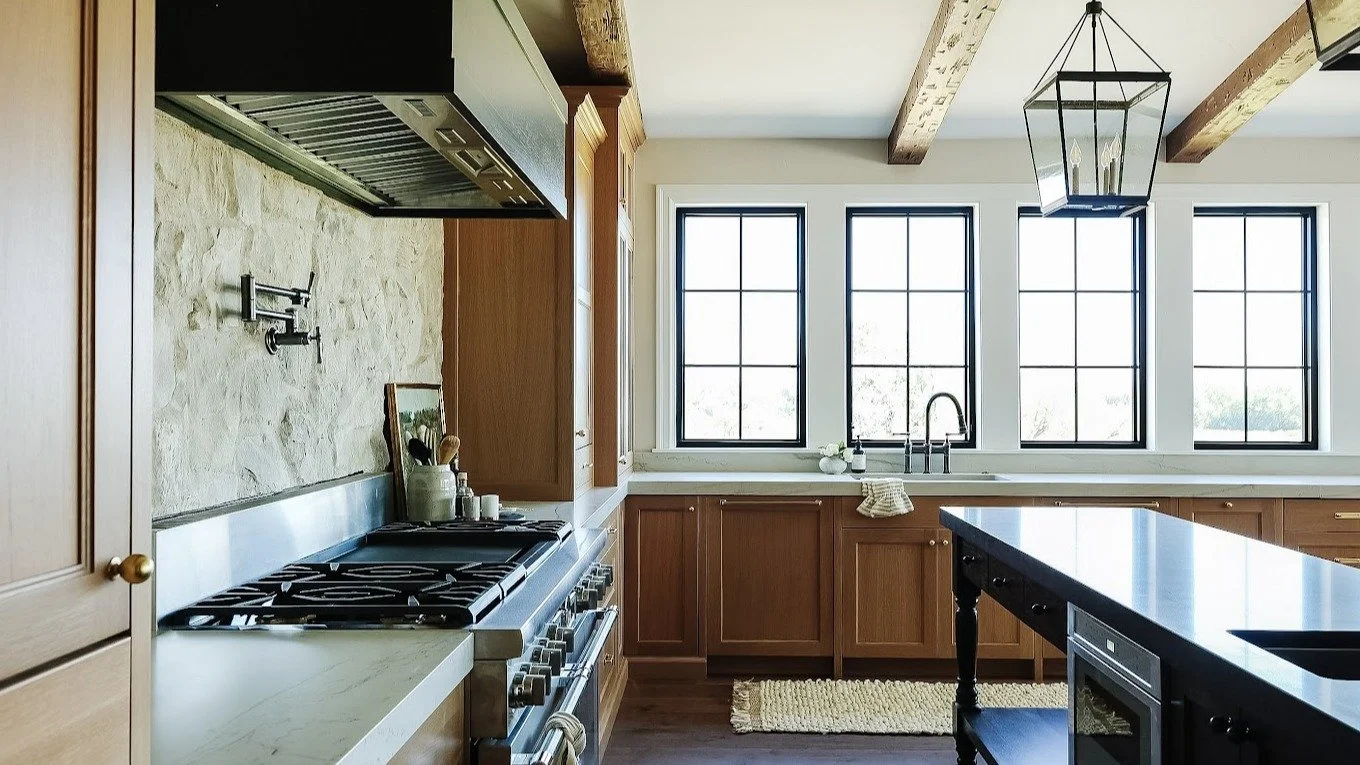 This kitchen is just what every kitchen should be, functional, beautiful and layered.

#templeview