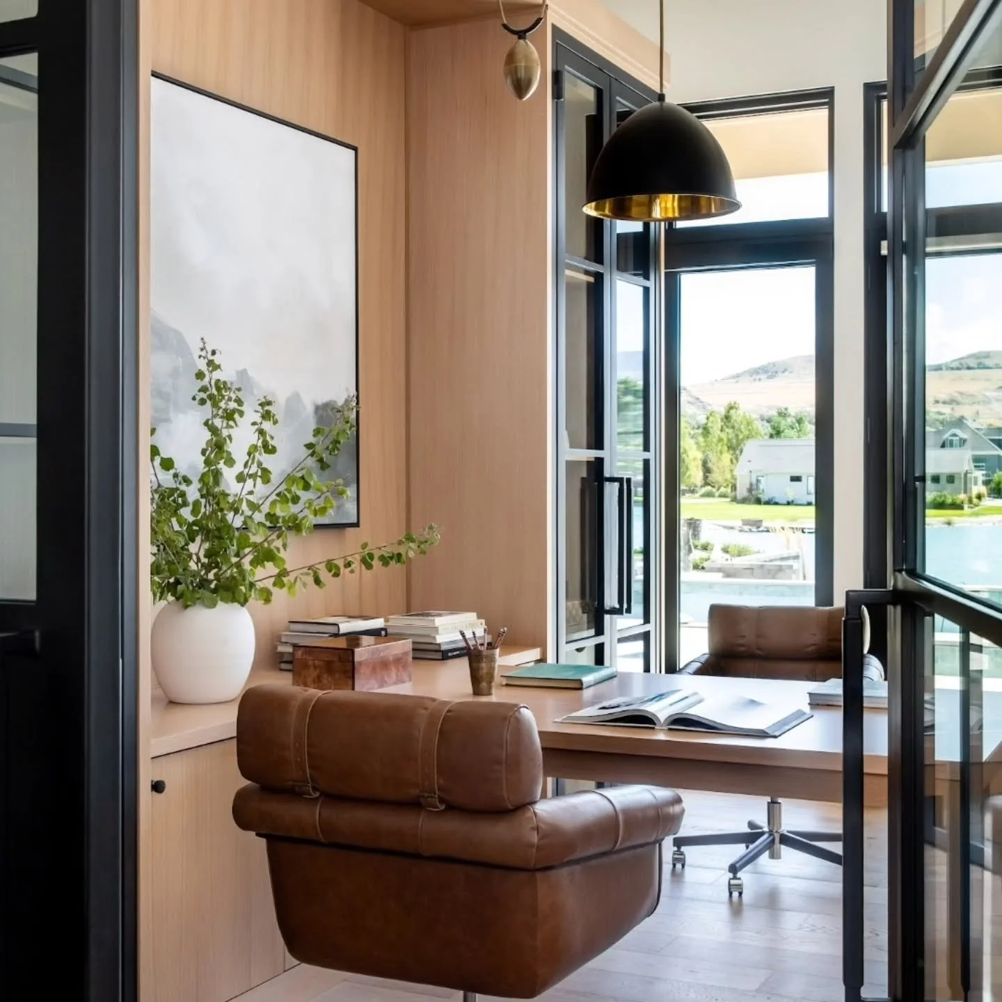 The office at our #luxonthelake is set up for two. Both husband and wife have a spot to work, and the view of the lake doesn't suck.

Contractor @stone_gate_homes 
Photographer @lindsay_salazar_photography