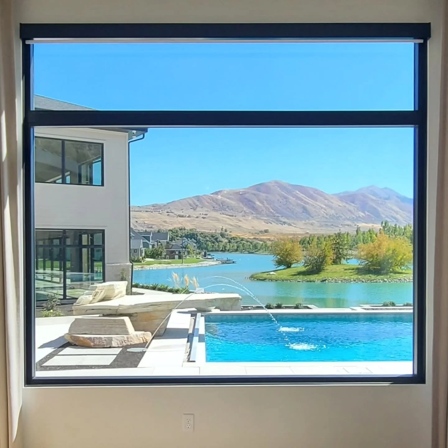 At our #luxonethelake project, it always feels like summer!!