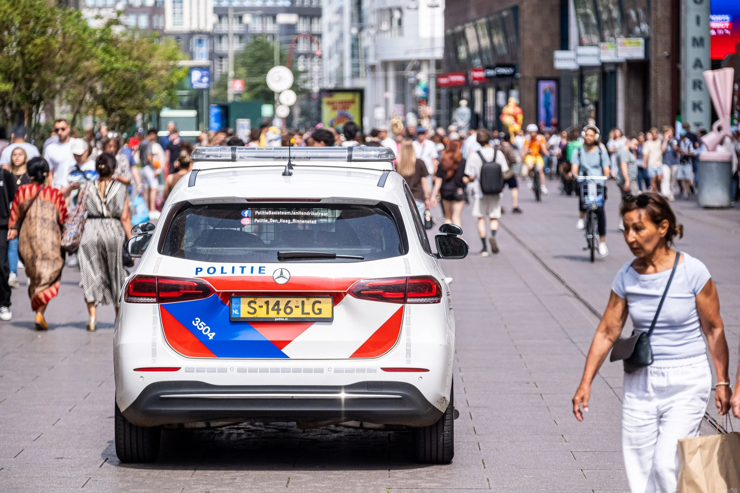 Onrustige avonden in Haags winkelgebied, maar wat kan de politie doen?