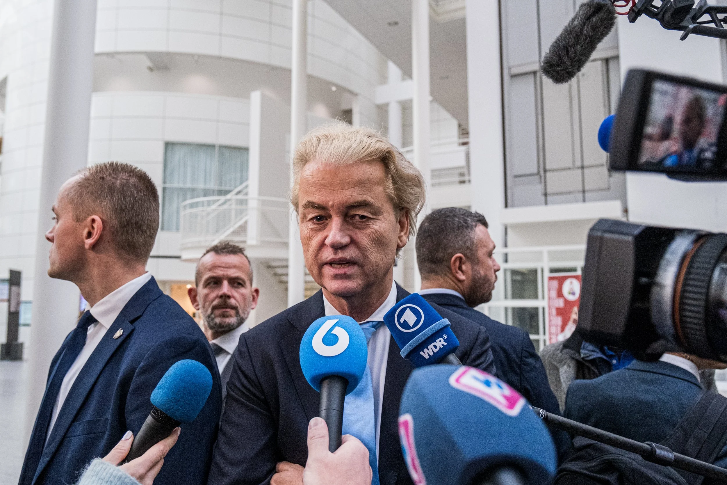 Wilders brengt stem uit-8.jpg