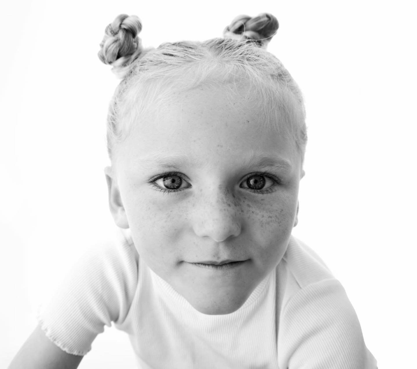 Back in my Black &amp; White era' 

I'll bring back some colour I promise, I just adore simple black and whites sometimes

Natural &amp; timeless 🤍📸