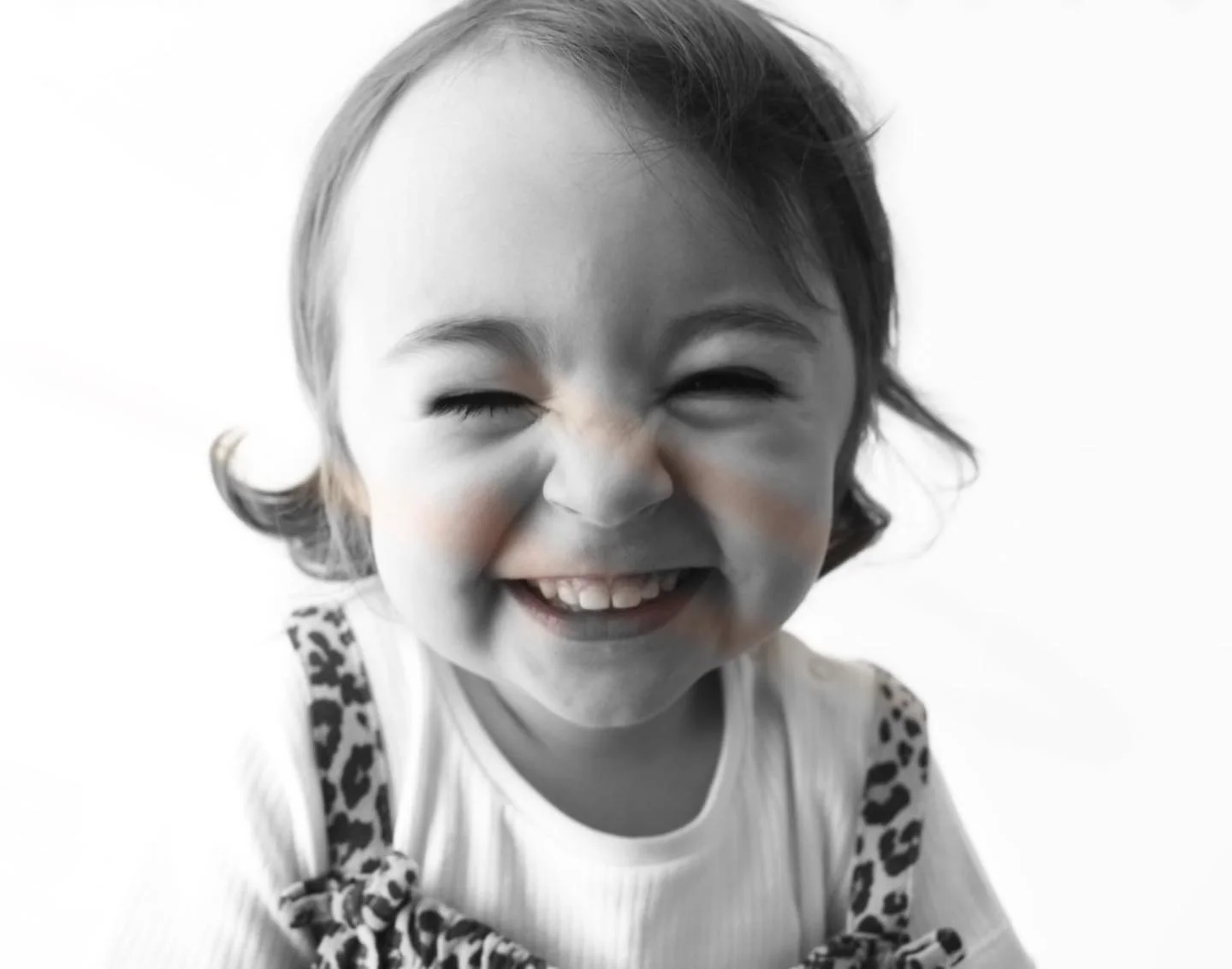 Anyone looking for last minute gifts, I got you 🙋🏻&zwj;♀️

I have a few gift vouchers still here ready to go.
Suitable for any value of money towards a session or for any package in full.

Available for collection only until the 24th 🤍