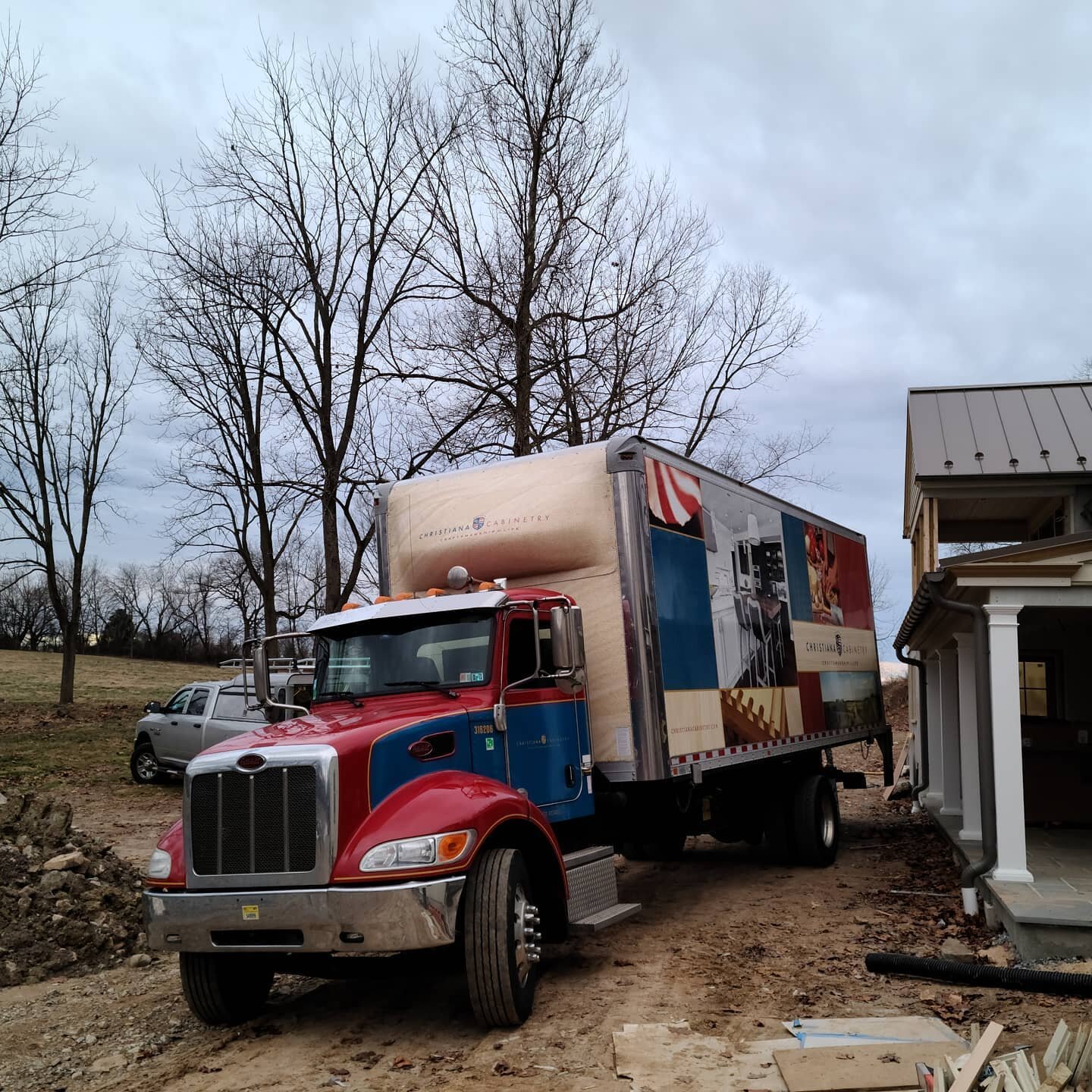 Delivery day! The rain and snow held off and we were able to safely carry in a full truckload of beautiful custom cabinetry and Thermador appliances. Stay tuned for install pics...
.
.
.
.
.
.
.
#customcabinetry #contemporaryhome #customkitchen #desi