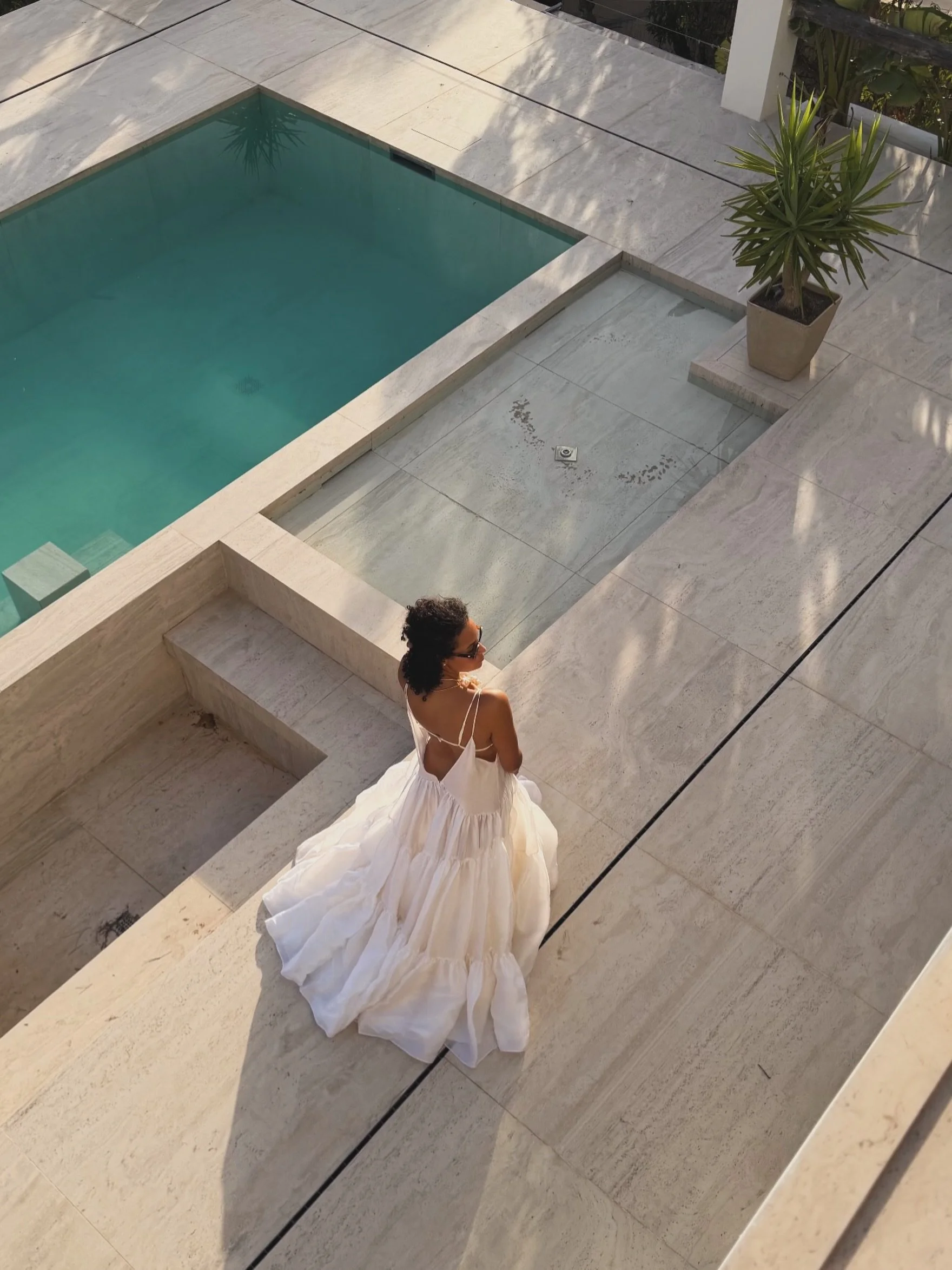 Endless summer vibes from @saidesilva wearing @temilyofficial white tiered gown in Ibiza ✨🤍