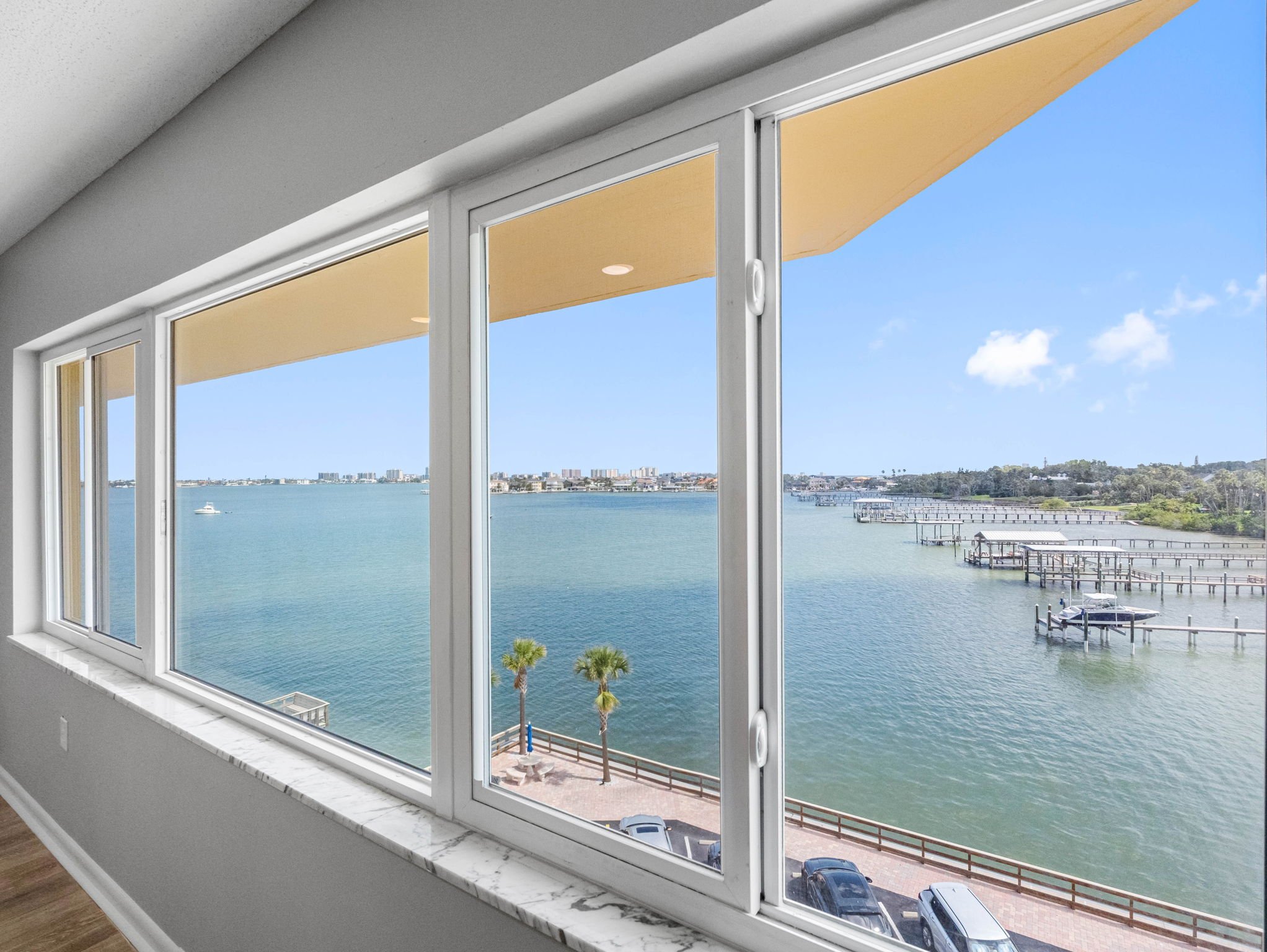 44-web-or-mls-100 Bluff View Dr apt 404c, Belleair Bluffs, FL-43.jpg